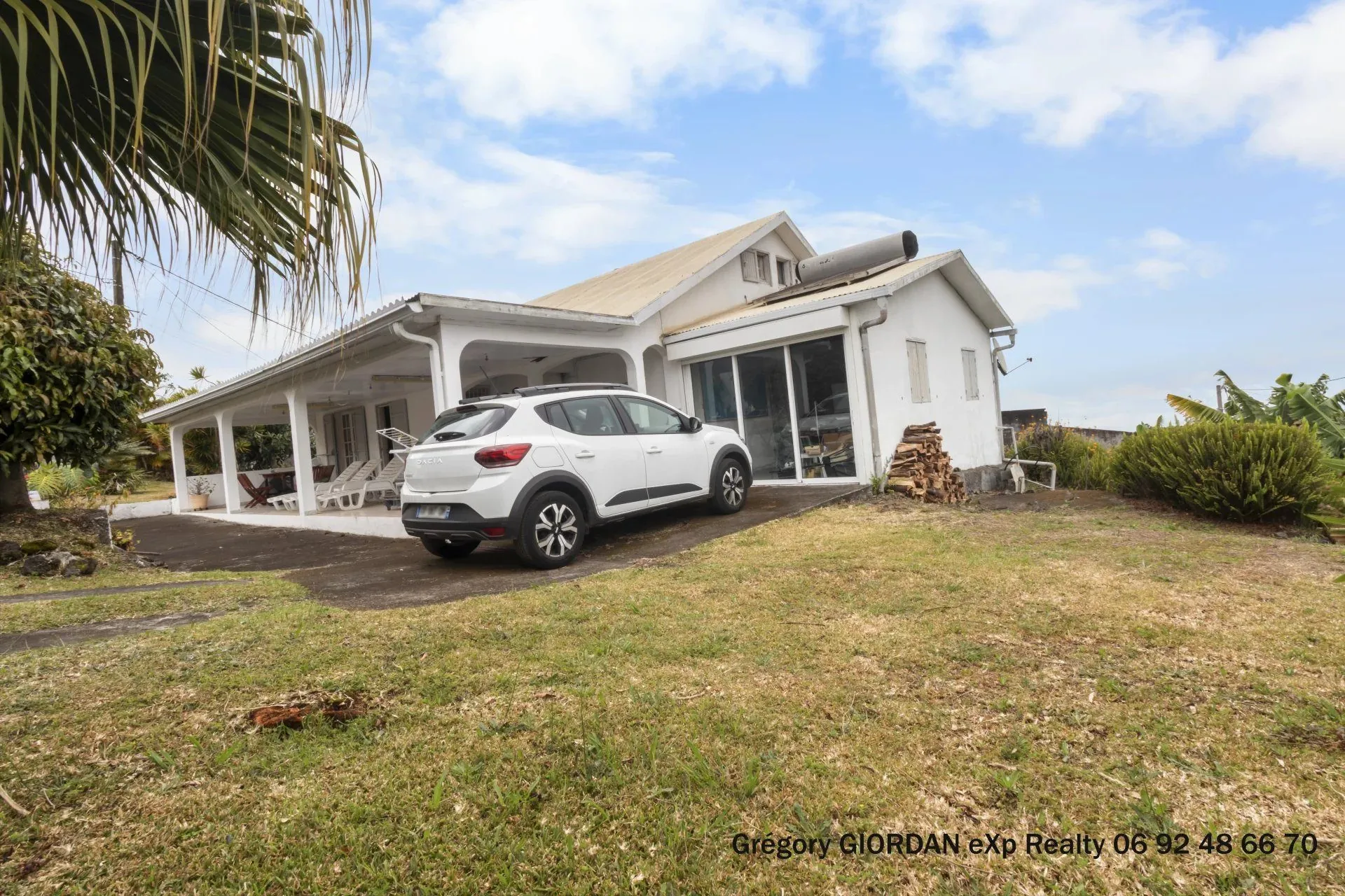 Maison à rénover au Tampon Réunion sur terrain de 900 m² 