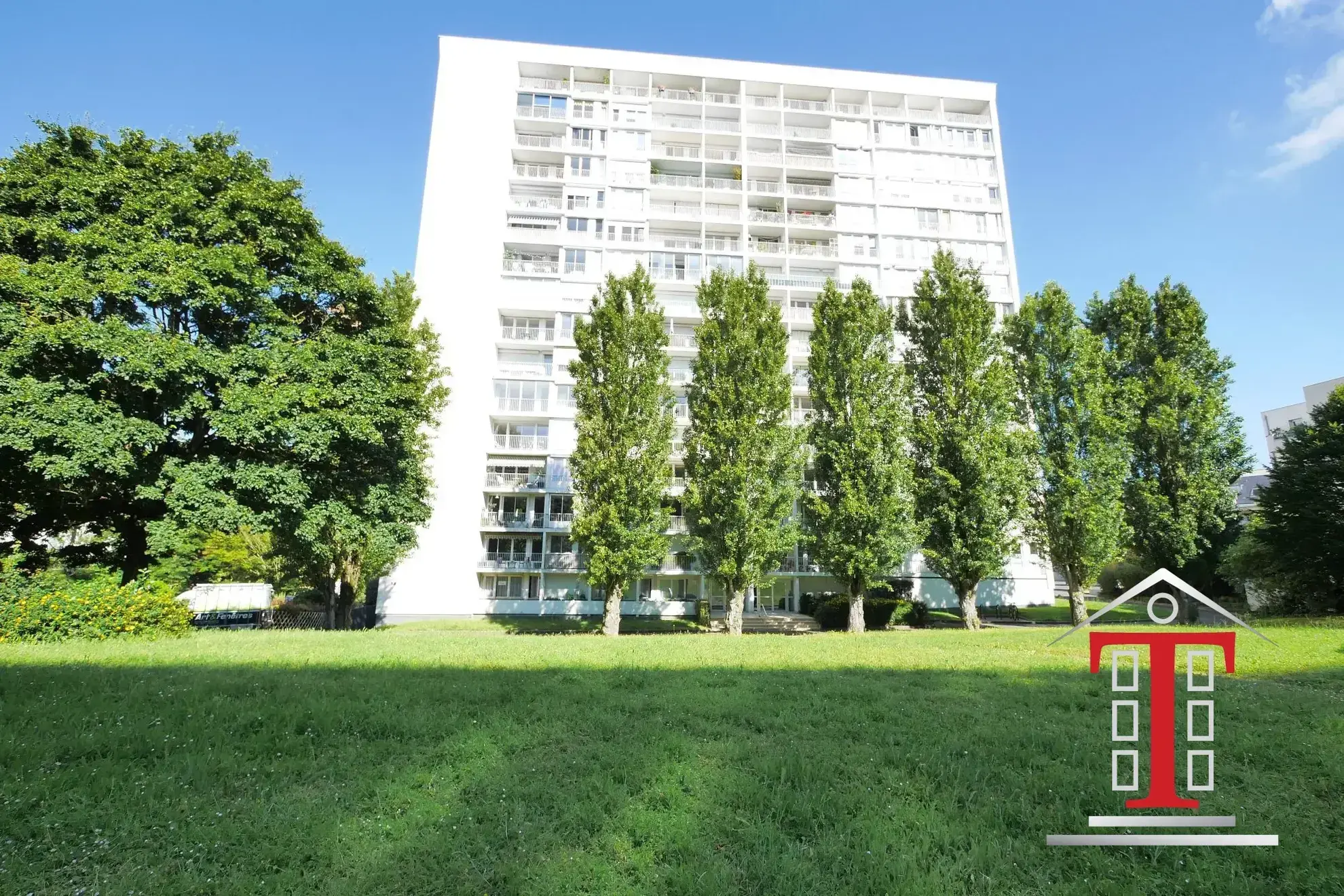 Spacieux appartement T2 à Angers Montaigne avec balcon, cave et parking