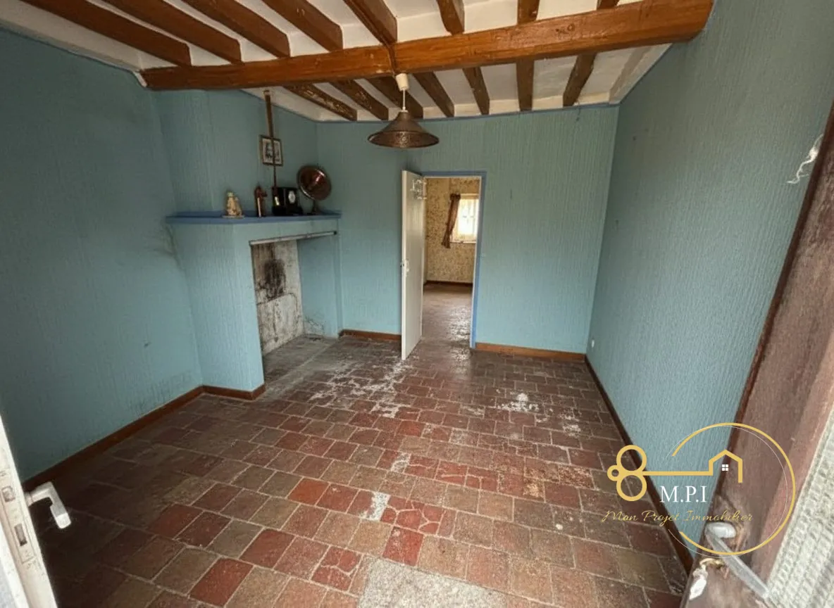 Maison à rénover avec grand terrain à Louvières-en-Auge (61160) 