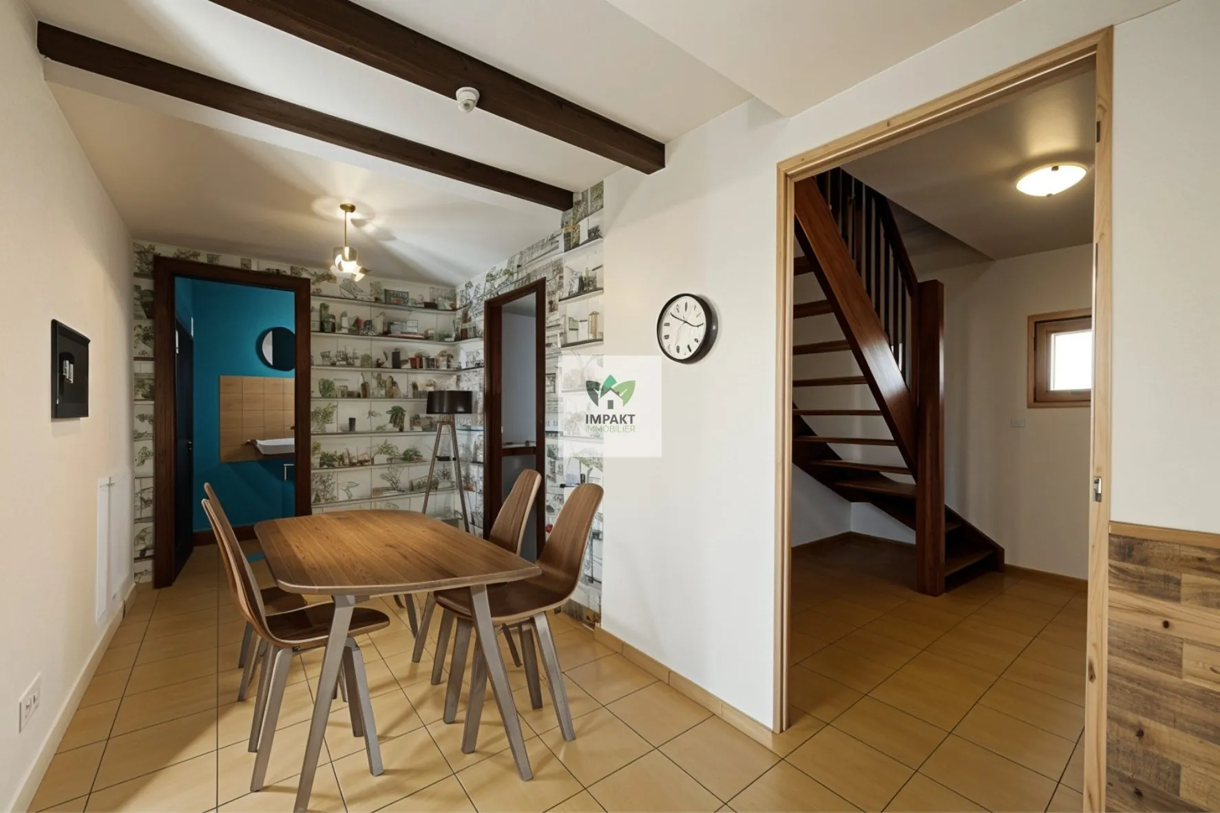 Ensemble immobilier avec court intérieur à Brumath, charme alsacien, rénové et à rénover 