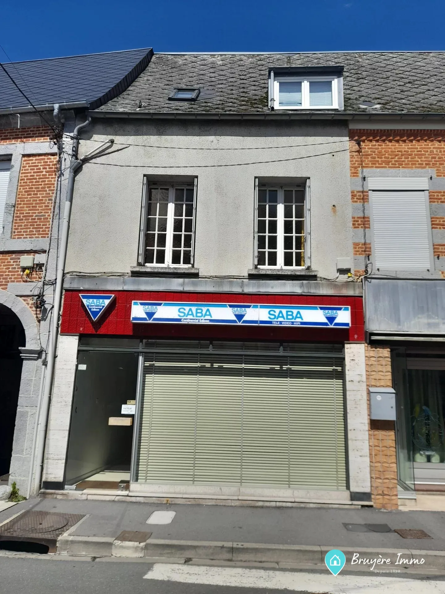 Ensemble immobilier mixte à Hirson avec commerce et appartement - Prix attractif