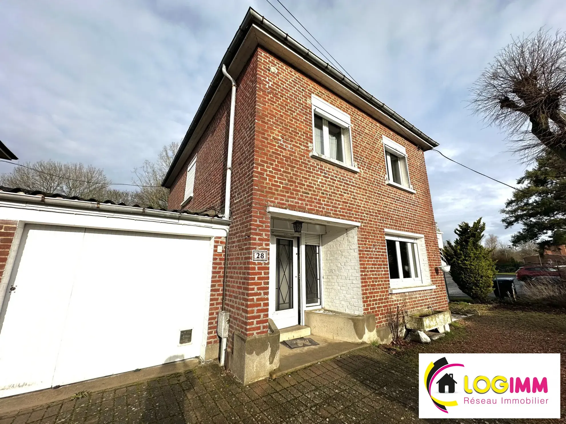 Maison semi-individuelle à Le Cateau-Cambrésis de 105 m² avec jardin et garage