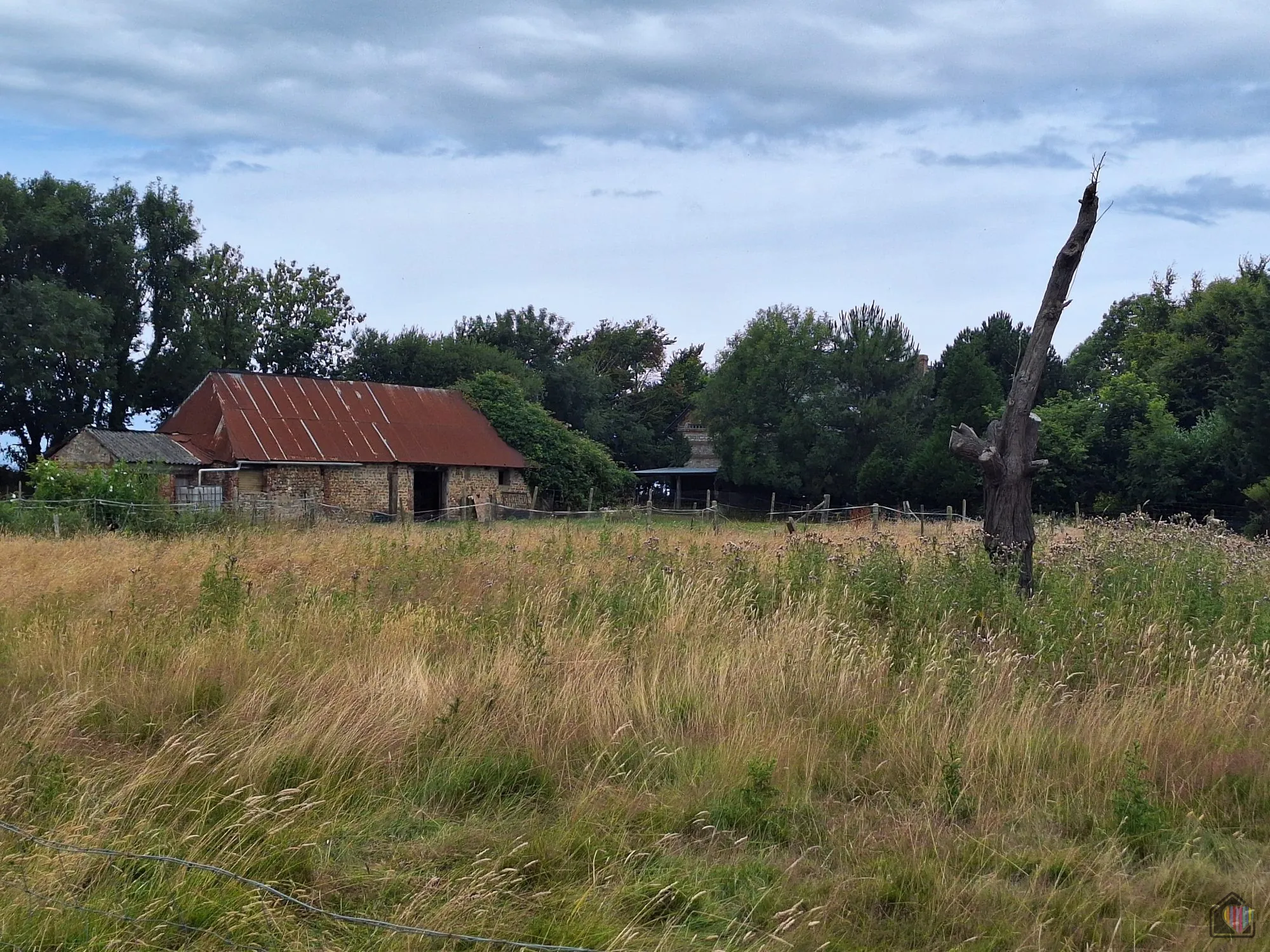 Terrain constructible de 2595 m² proche de Fécamp – Cadre calme et accessible