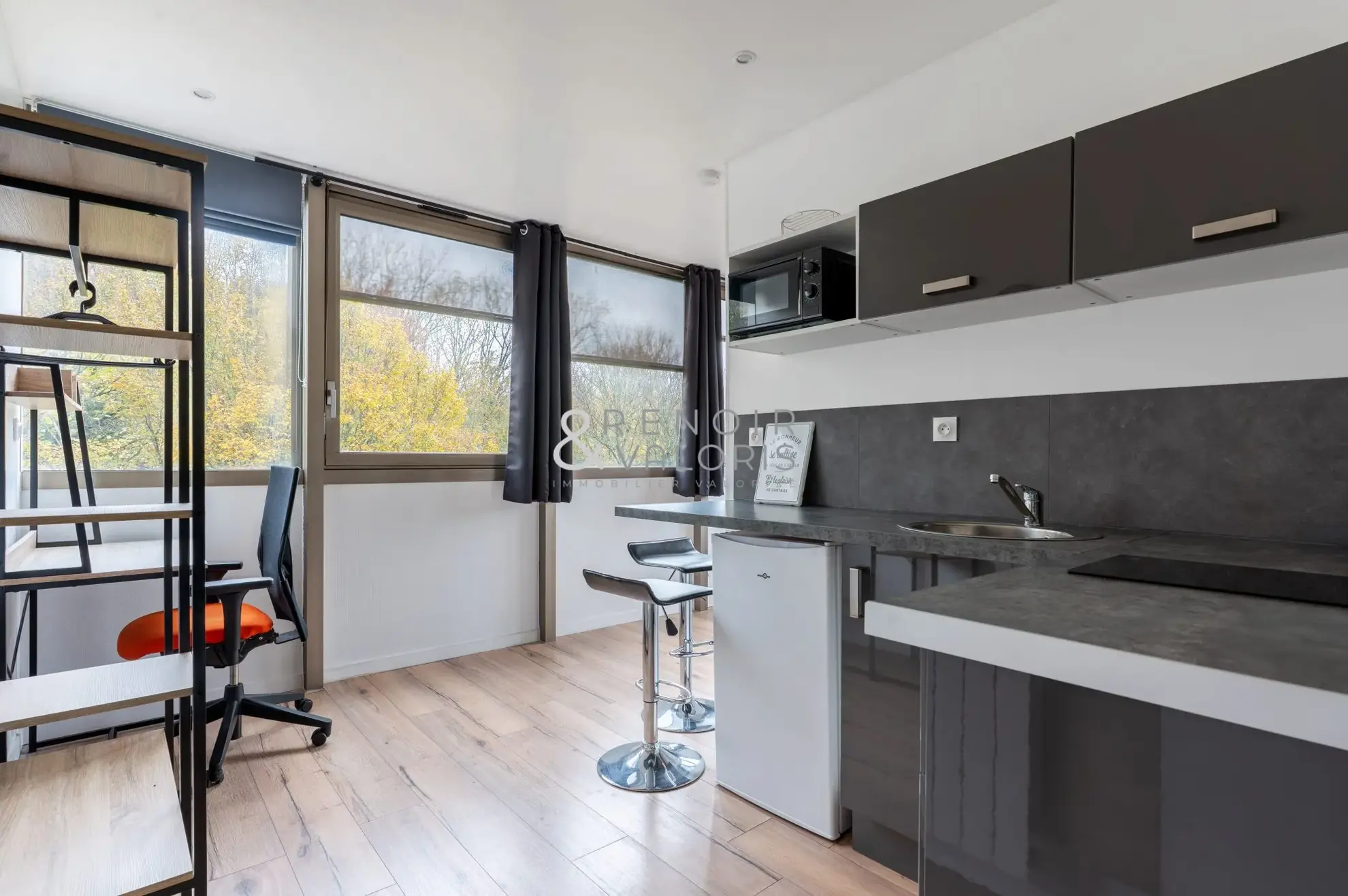 Studio entièrement rénové avec parking à Vandoeuvre-lès-Nancy