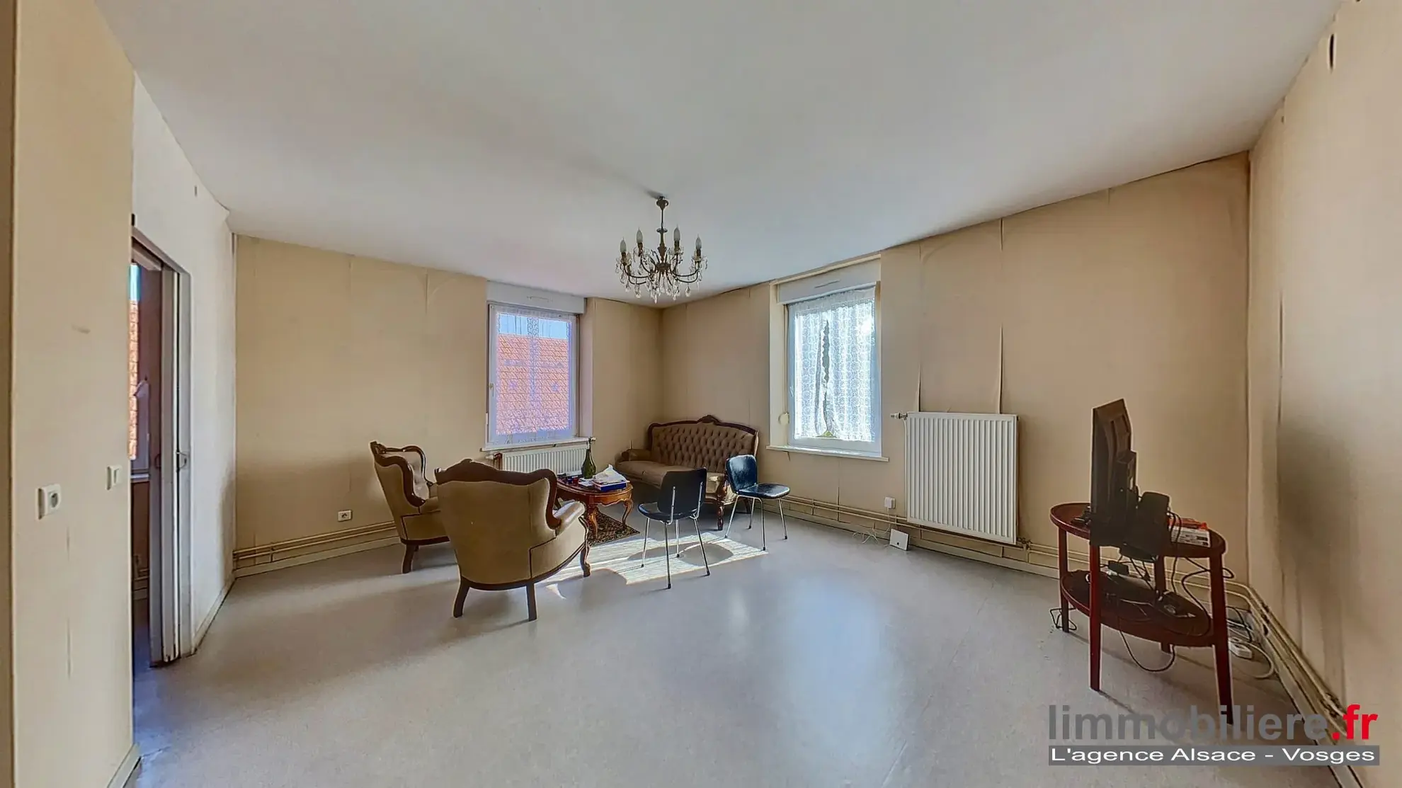 Presbytère à vendre à Bertrimoutier - 180 m² avec potentiel d'aménagement 