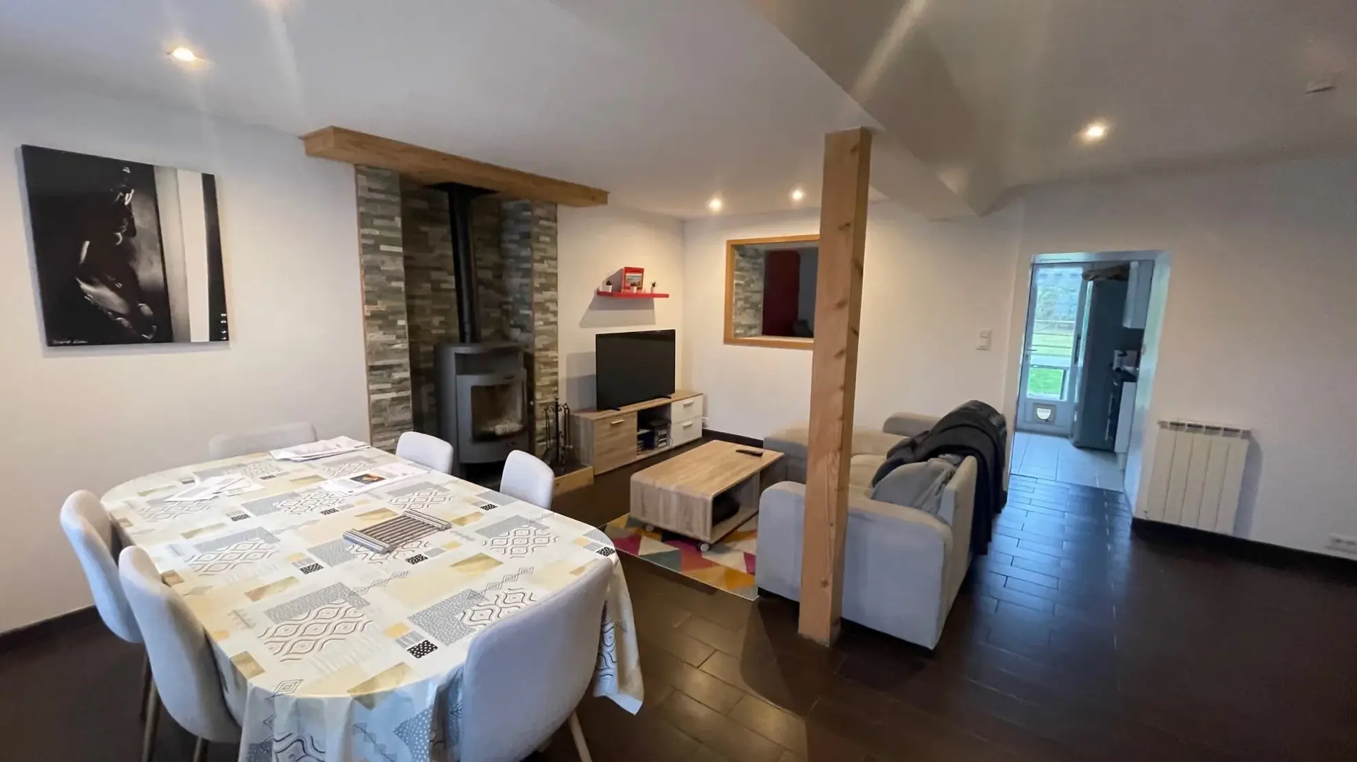 Maison à vendre à Mayenne avec jardin et terrasse - 93 m² 