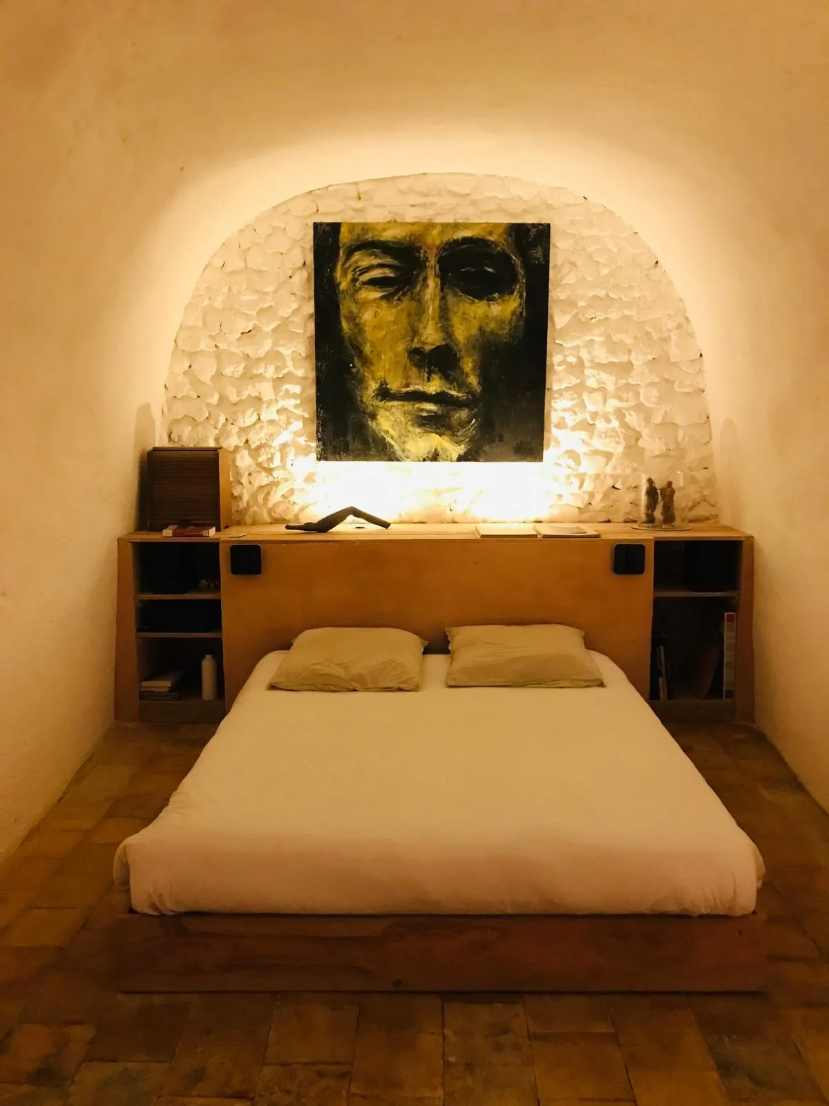 Maison troglodyte authentique à Montoire-sur-le-Loir avec vue sur la vallée 