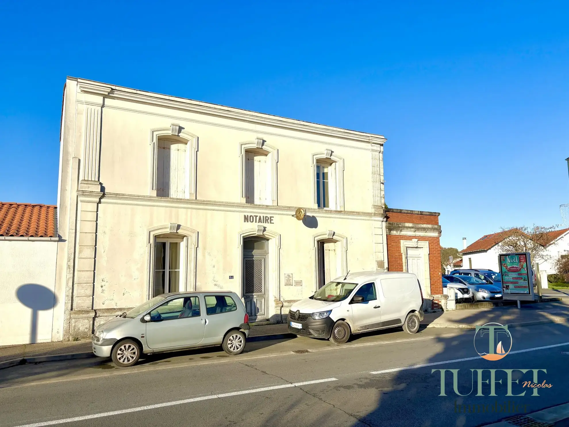 Belle maison de maître à La Tremblade avec jardin et parking, à rénover 