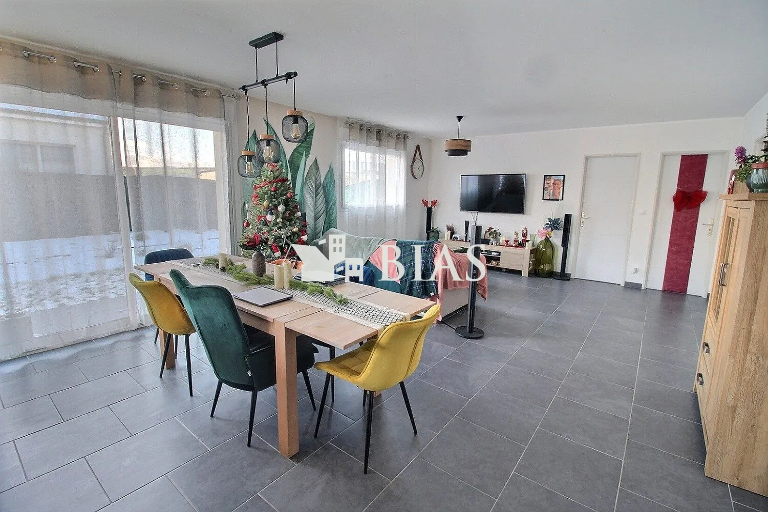 Joli pavillon récent à 8 min de Forges-les-Eaux avec terrasse et garage