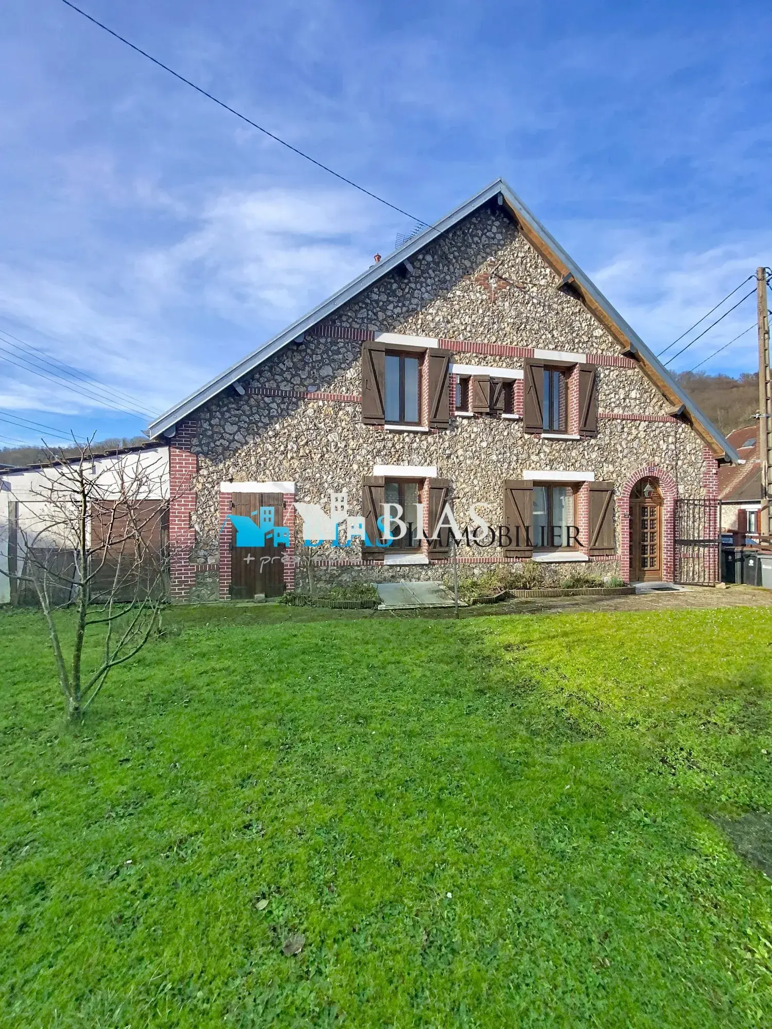 Maison à vendre à Maromme centre avec potentiel et garage proche commodités