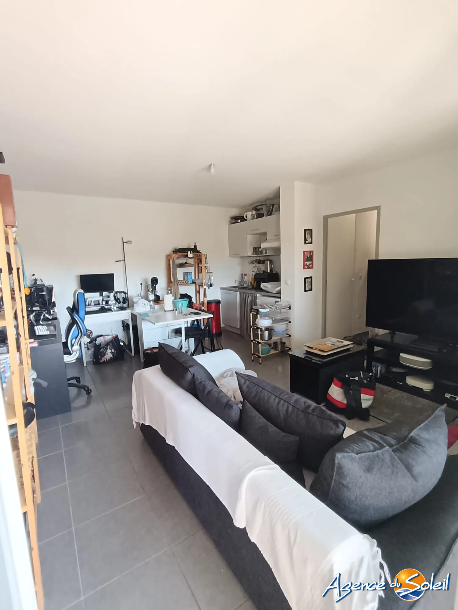 Appartement T2 à Saint-Cyprien avec terrasse, parking et location sécurisée 