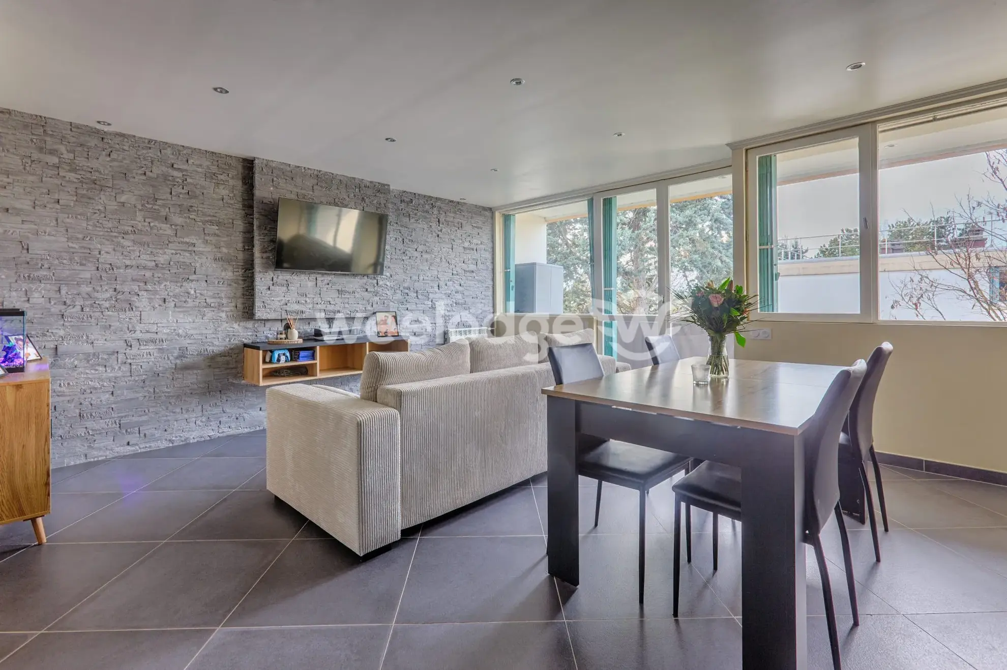 Appartement à vendre à Andrésy avec balcon, cave et parking, proche écoles et gare 
