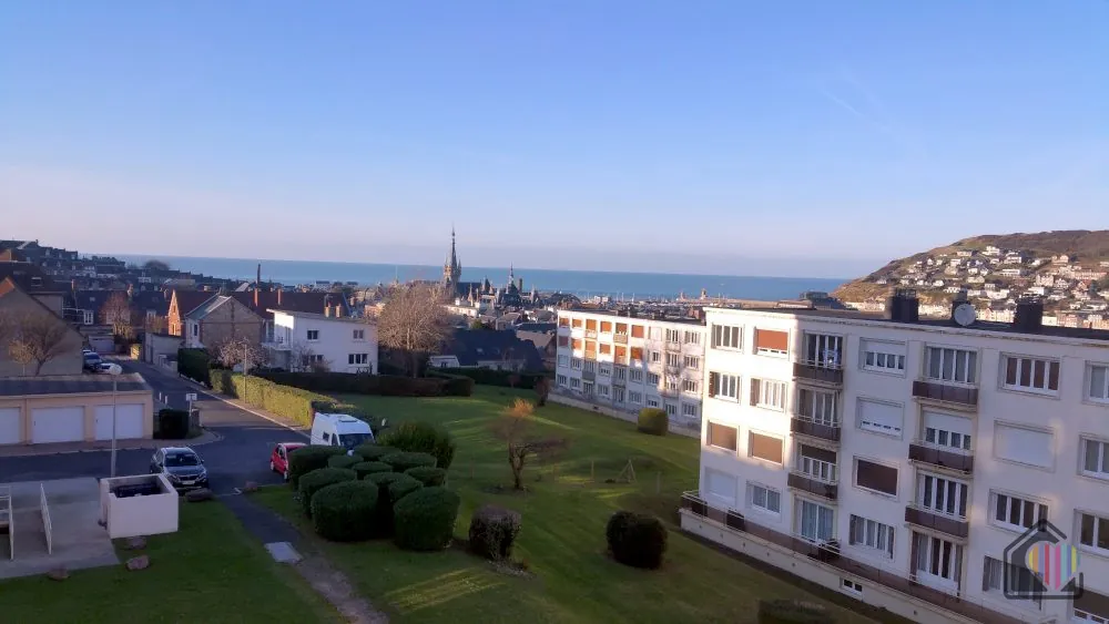A vendre appartement de 80,91 m² à Fécamp avec vue dégagée et balcon