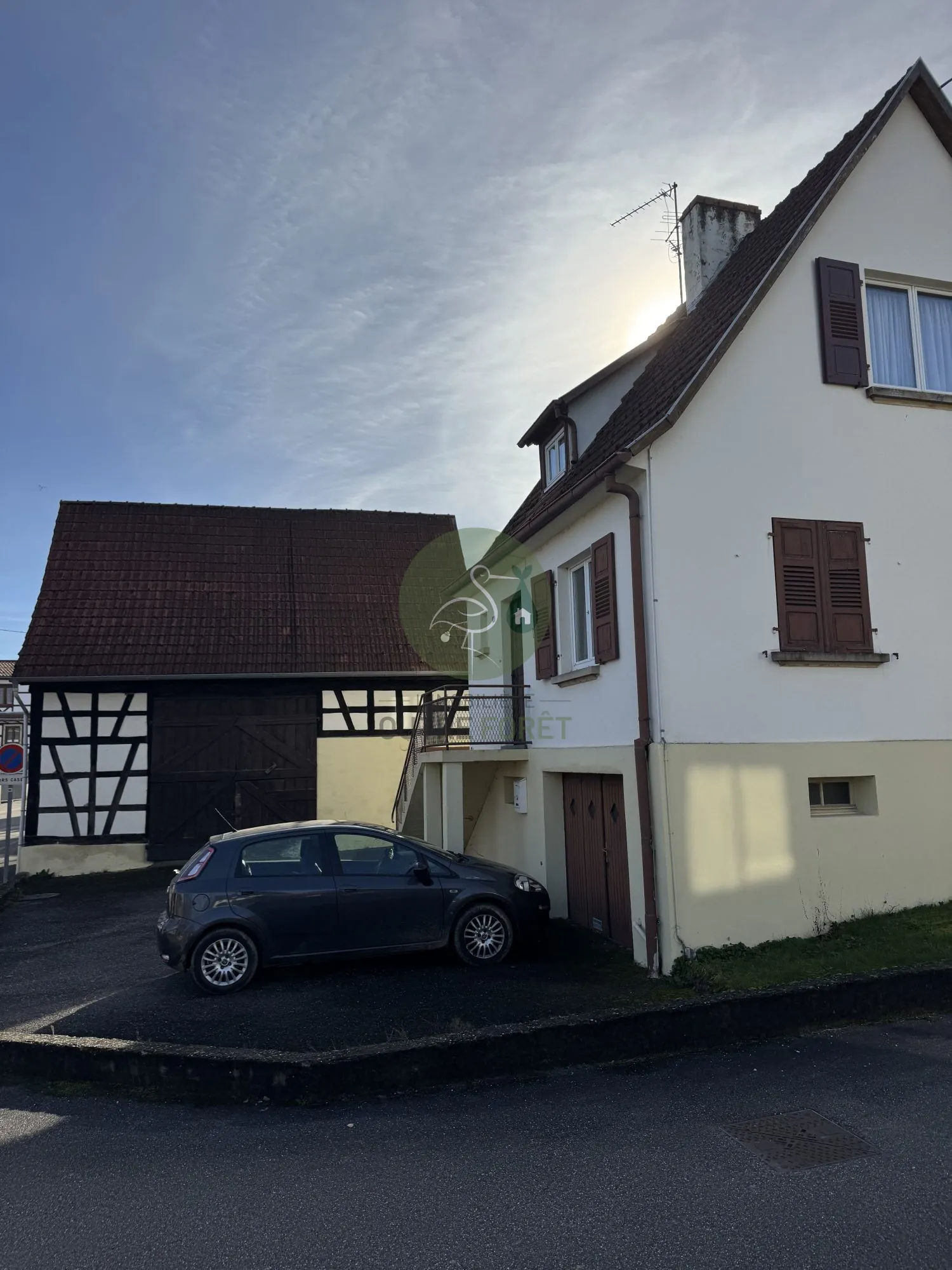 Maison de campagne à vendre proche Wissembourg avec grange et jardin 