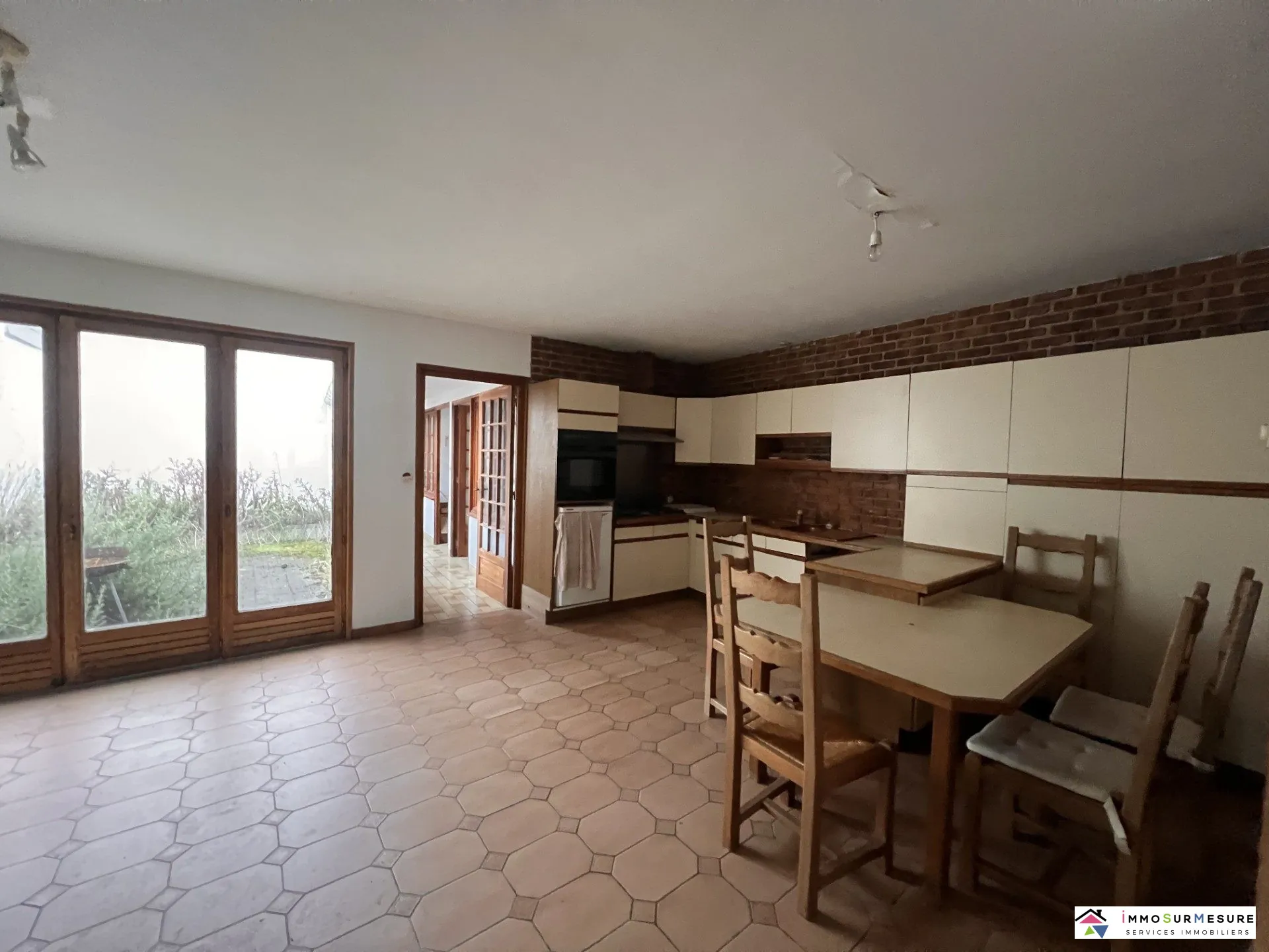 Maison à vendre de 130 m² à Saint-Omer, proche des marais et de la forêt 