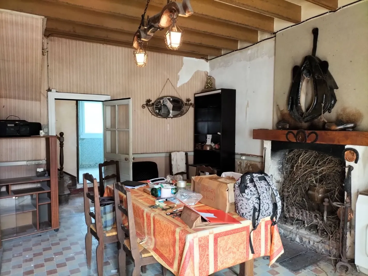 maison de bourg à vendre Mont Saint Jean Maison ancienne lumineuse avec jardin en vente à Mont-Saint-Jean 