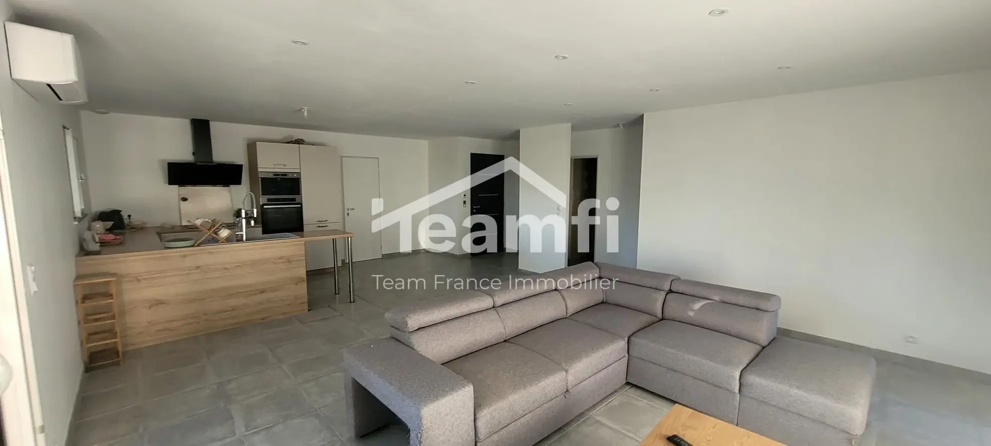 Maison à vendre de 86 m² avec travaux à finir à Mons, secteur résidentiel