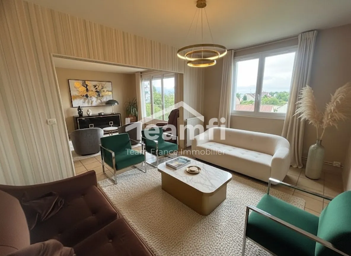 amélioré par l'IA Appartement T4 avec Vue Dégagée et Cave à Bourges