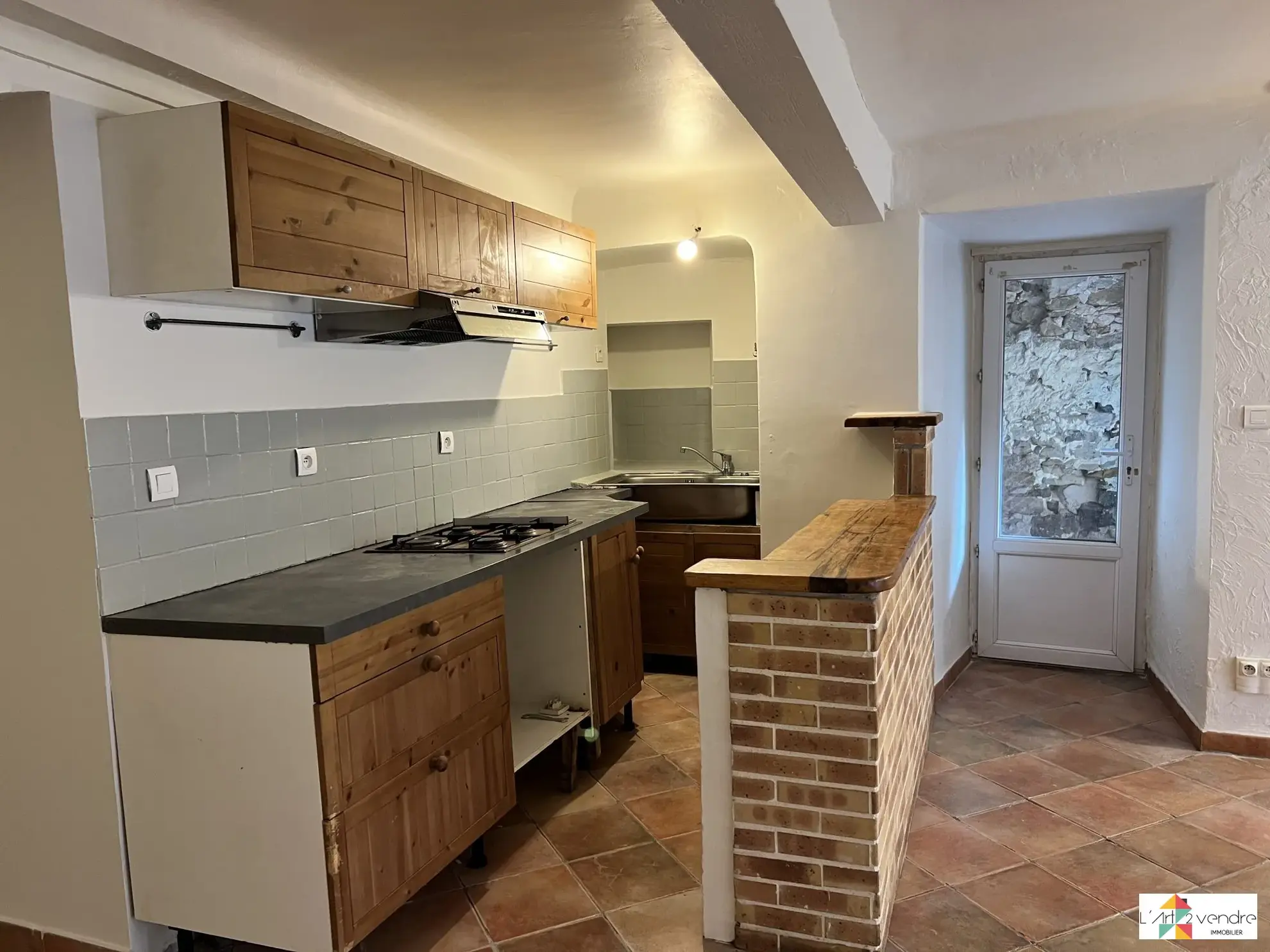 CUISINE OUVERTE À vendre appartement 3 pièces au centre du Val - Investissement locatif rentable 