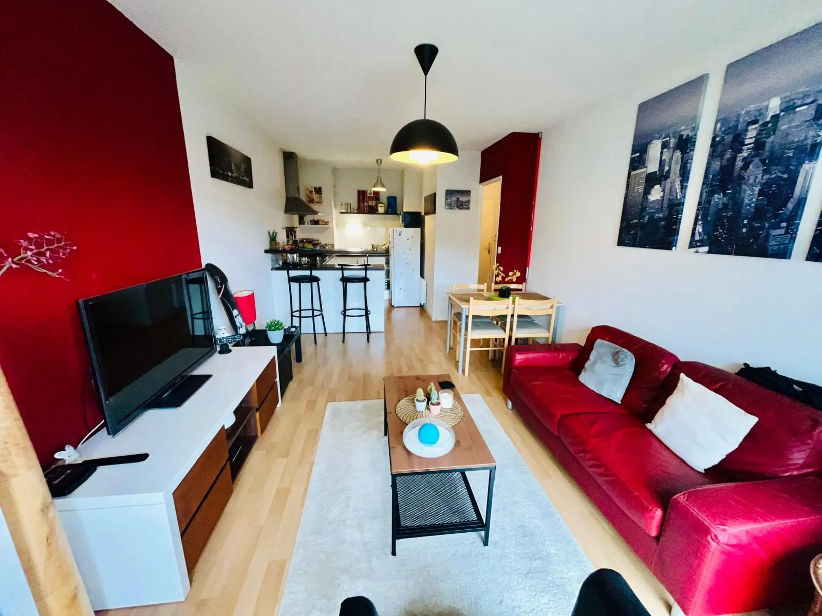 Appartement T2 à vendre à Orgerès avec garage et stationnement 