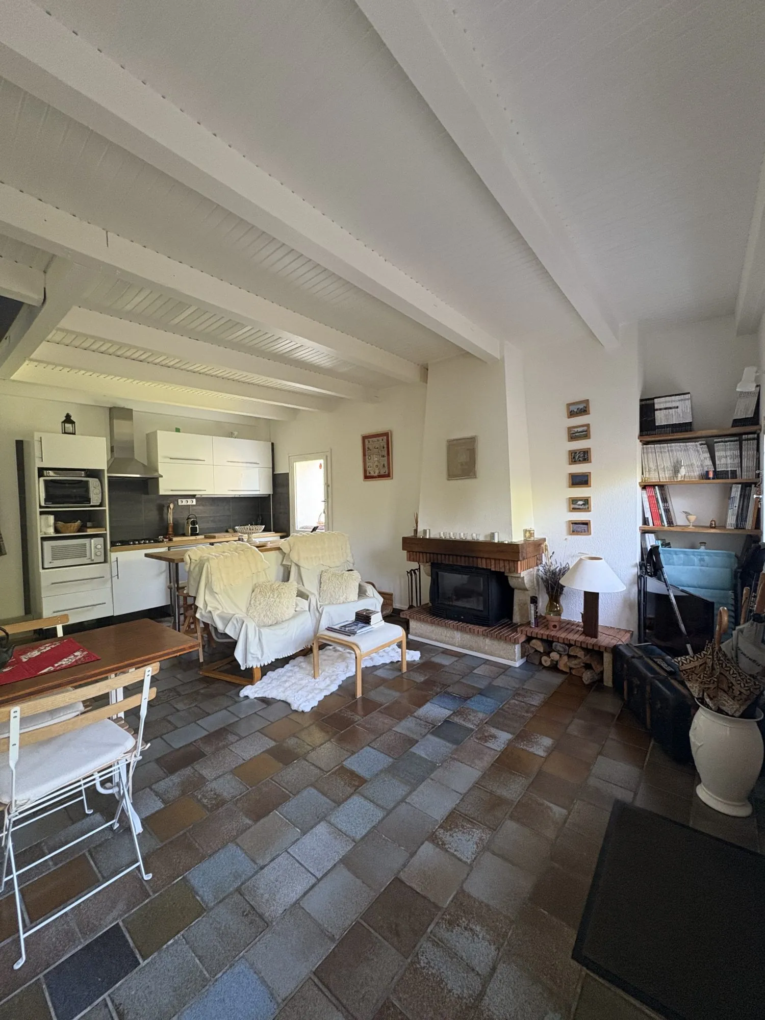 Magnifique appartement duplex meublé avec jardin et terrasse à Seyne