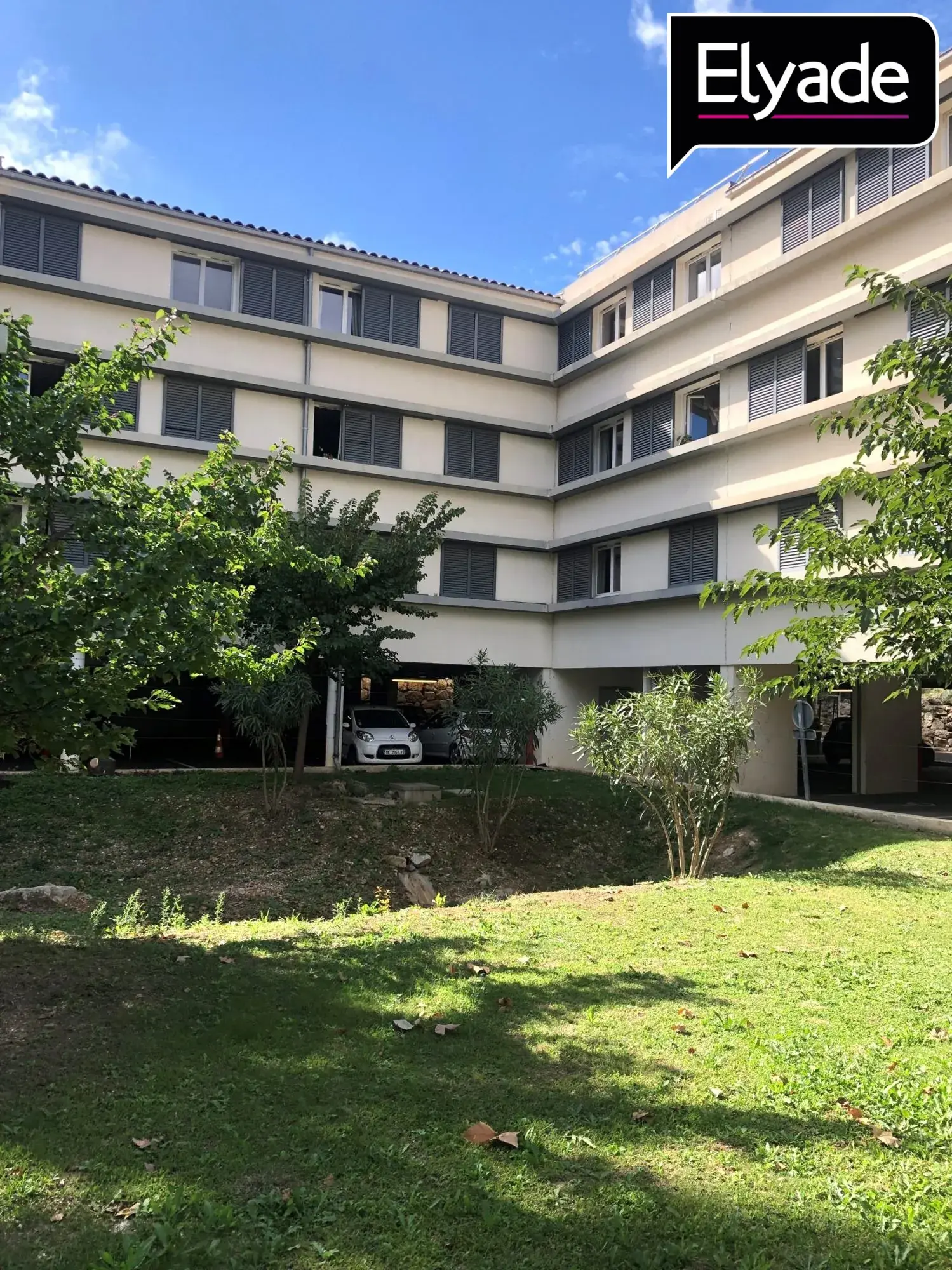 Studio à Vendre de 18 m² à Marseille Luminy, Investissement Rentable 