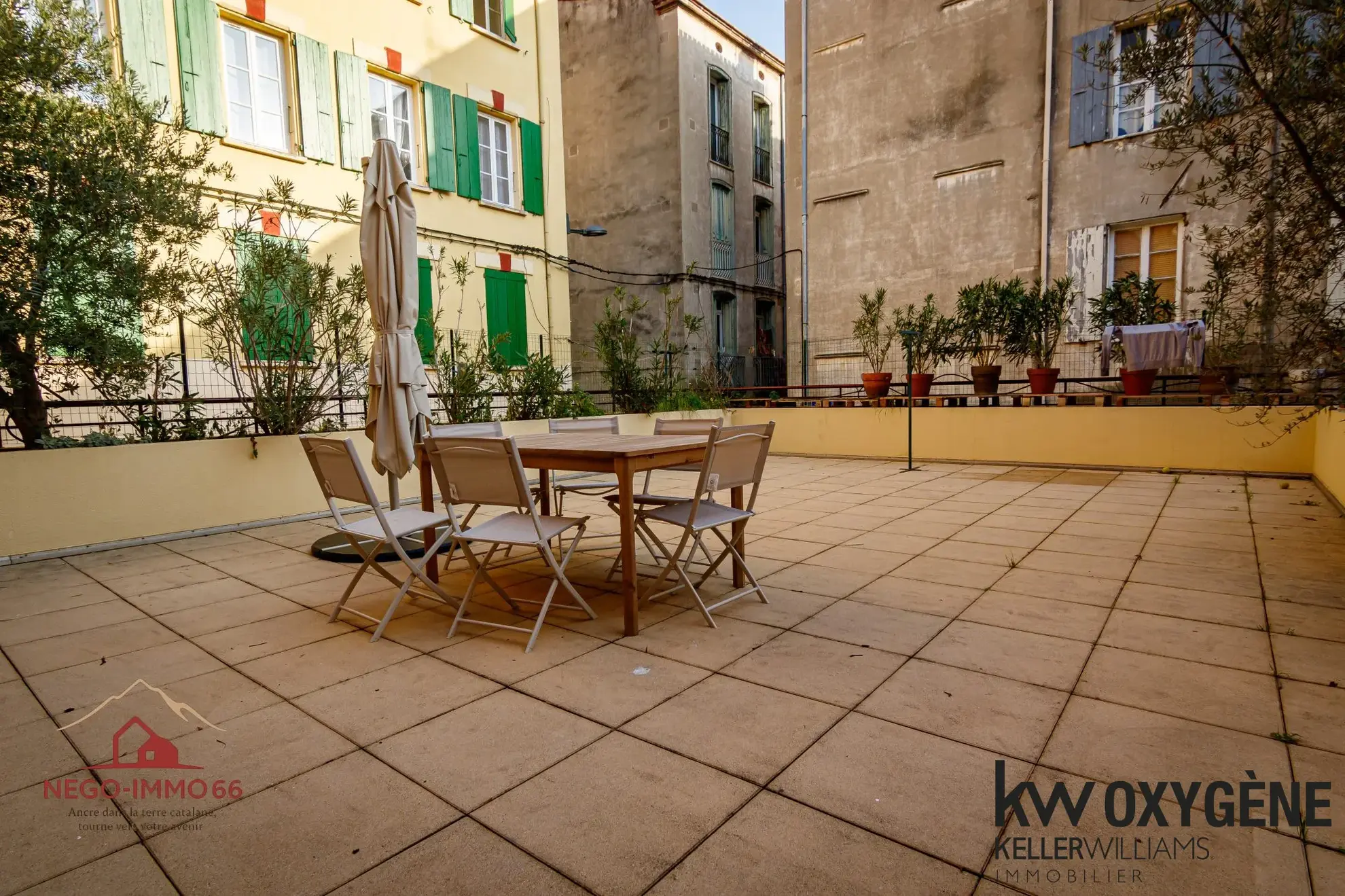 Appartement avec grande terrasse au centre-ville de Perpignan - Résidence récente
