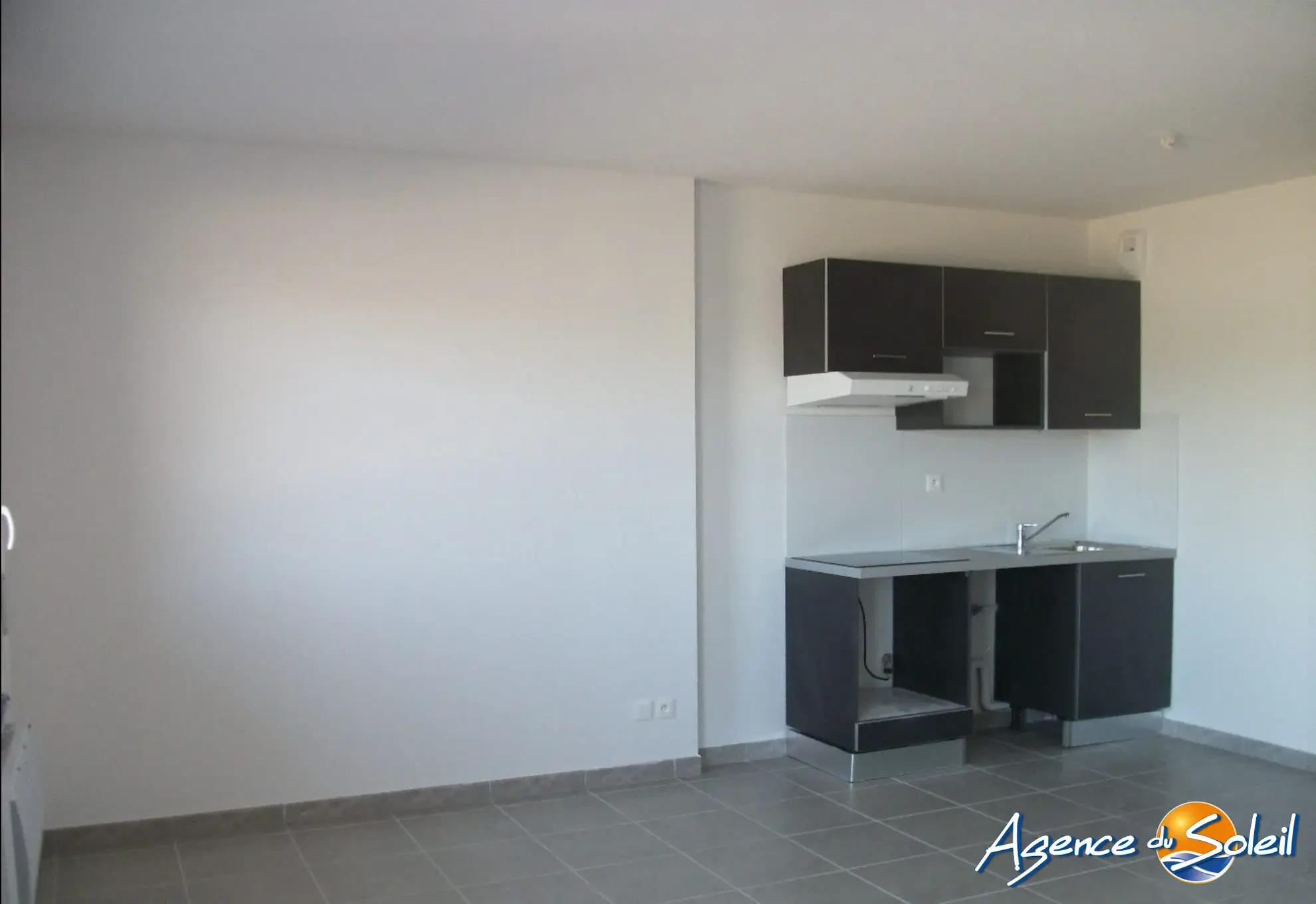 Investissement rentabilisé : Appartement T3 à Saint-Cyprien avec parking privé 