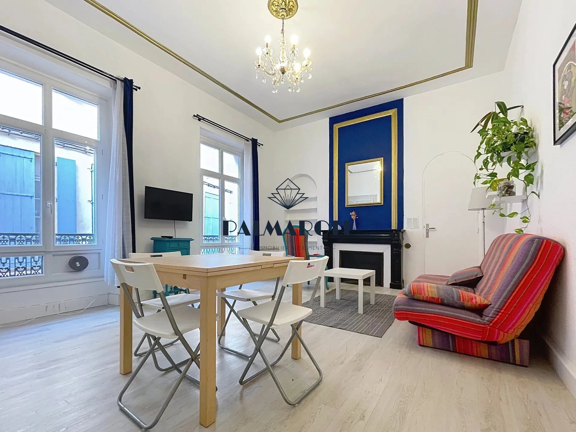 Appartement T2 lumineux avec cheminée d'époque au cœur de Perpignan