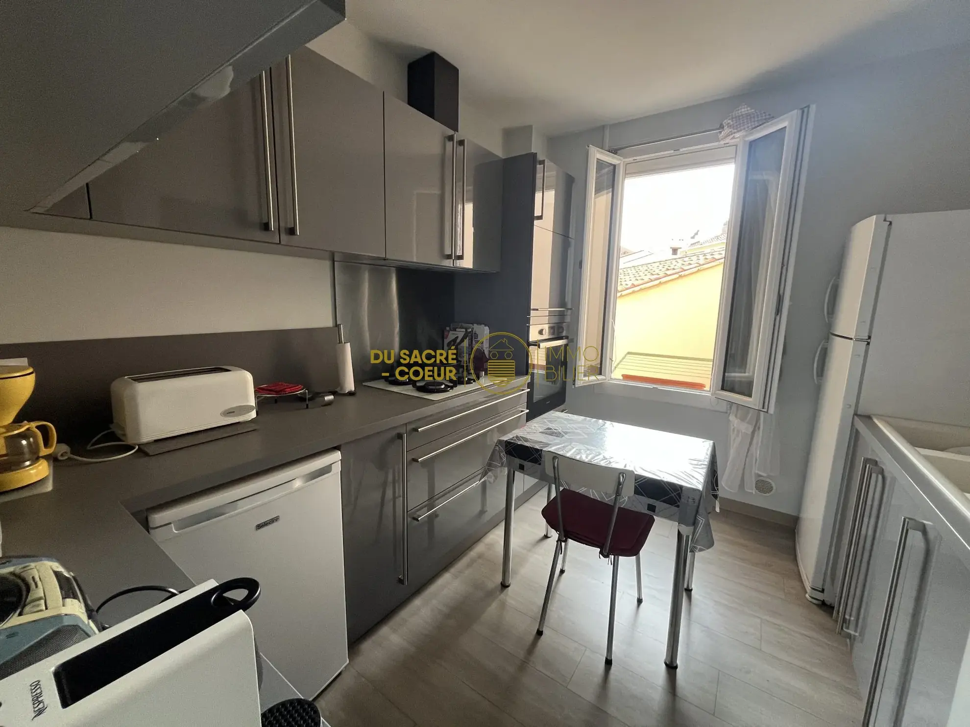 Bel appartement T3 à Perpignan avec vue panoramique, cave et grenier, au cœur de la ville 