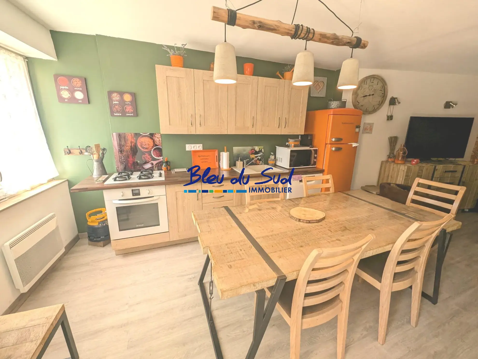 Maison de village rénovée à Fillols avec balcon et 3 chambres 