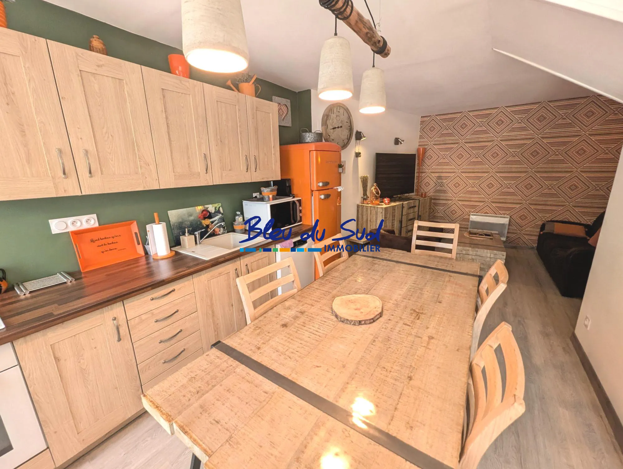 Maison de village rénovée à Fillols avec balcon et 3 chambres