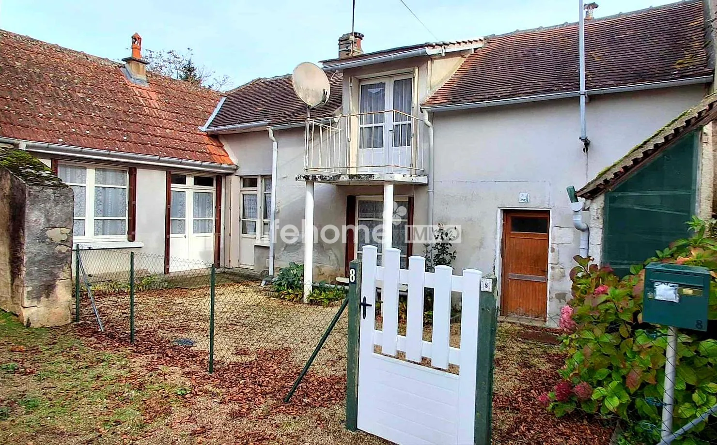 Maison à vendre de 50 m² à Merigny, proche centre-bourg - Potentiel à exploiter