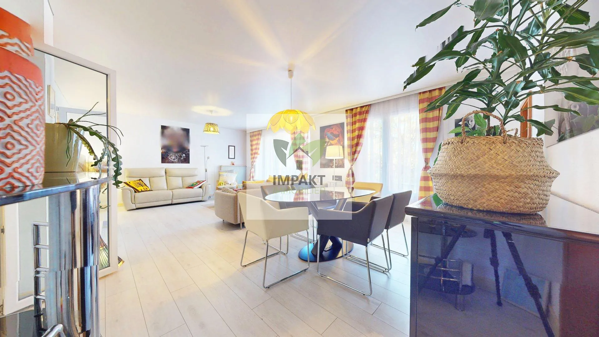 Appartement traversant spacieux avec balcon et loggia à Belfort 