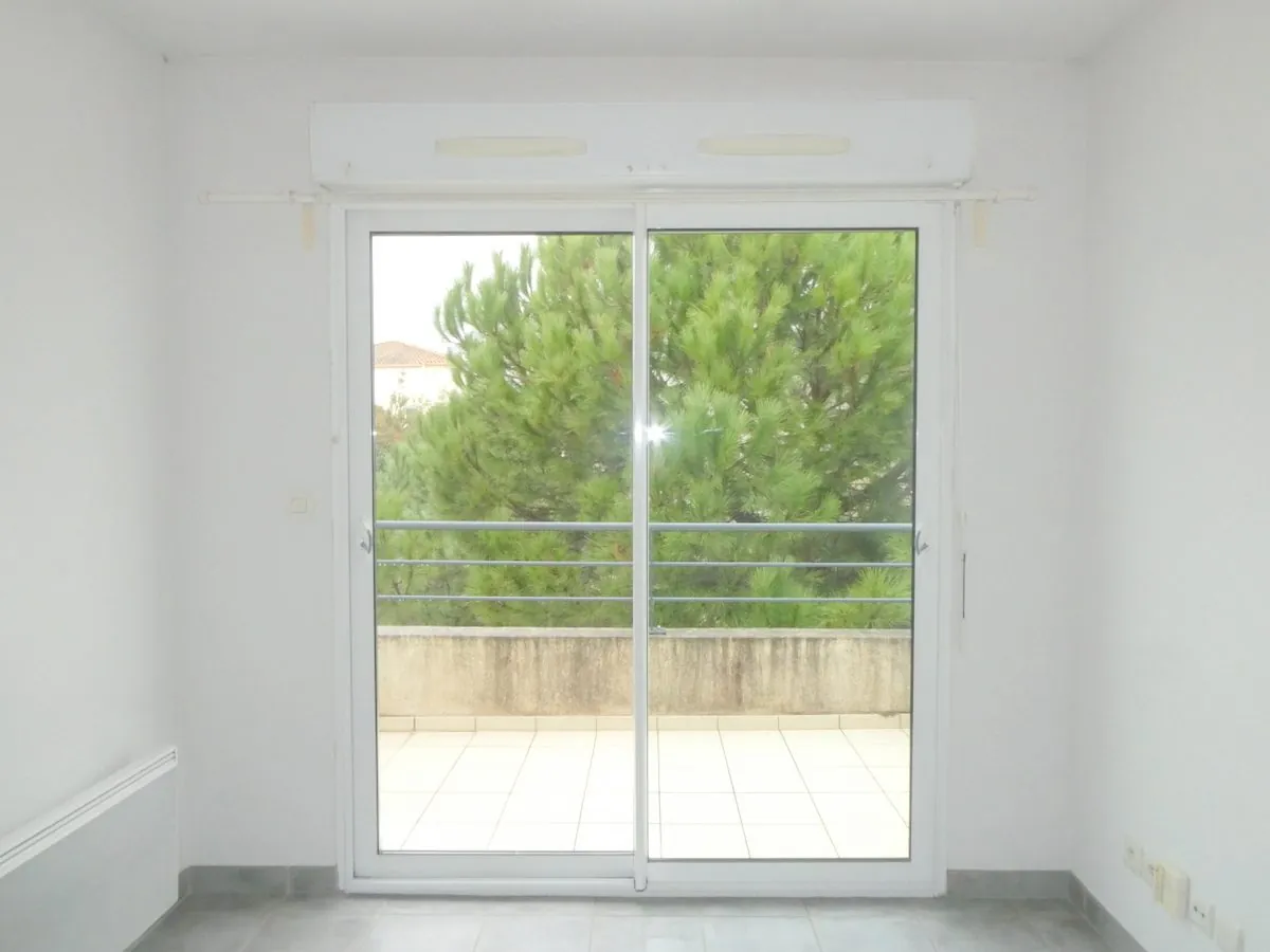 Studio à vendre à Montpellier avec terrasse et parking privé 