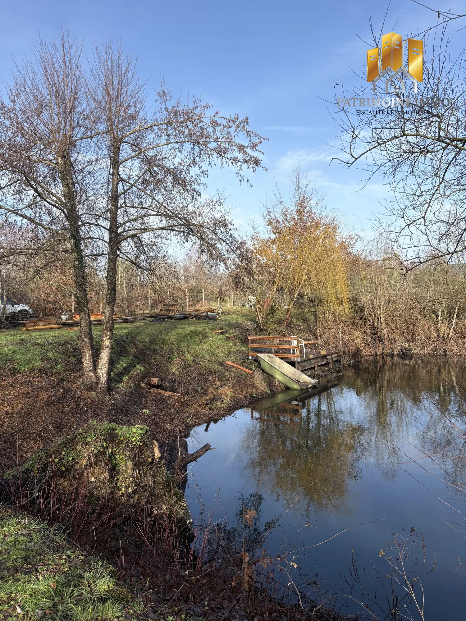 Terrain de loisirs avec étang privé de 2287 m² à Vaas – Idéal détente et pêche