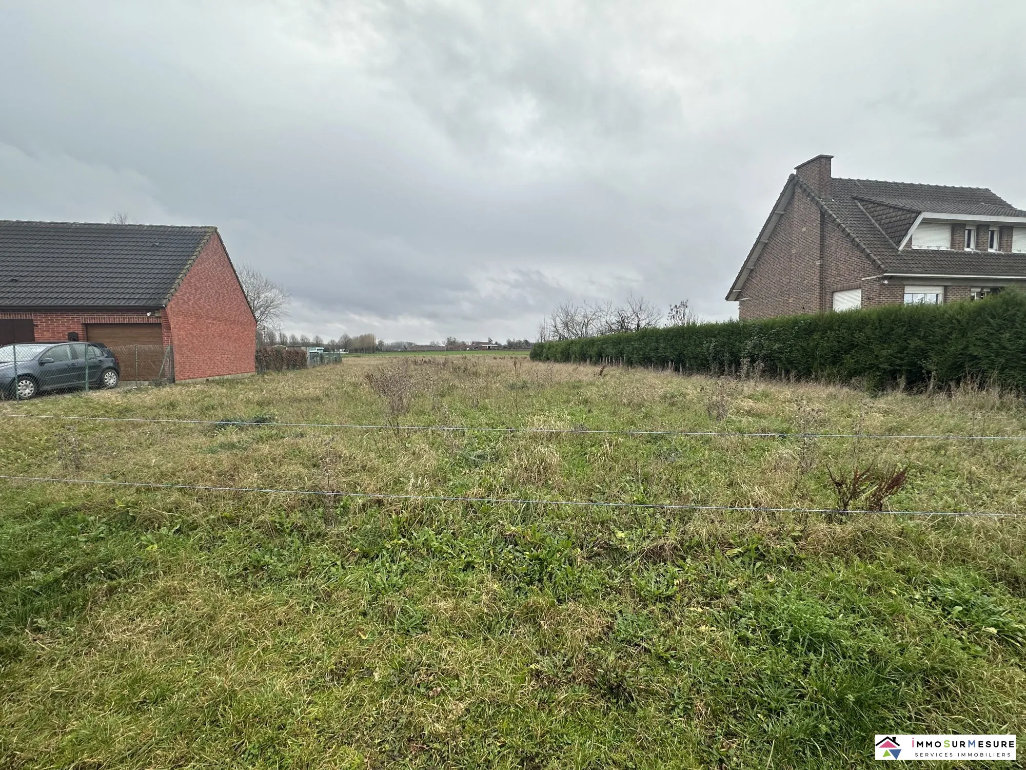 Terrain à bâtir de 2340 m² à Norrent-Fontes, secteur calme et prisé