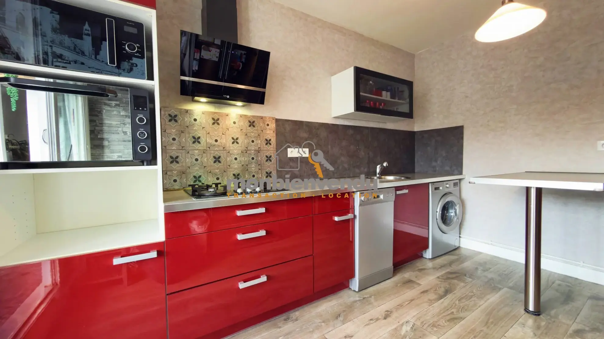 Bel appartement T4 avec loggia, garage et cave à Aurillac 