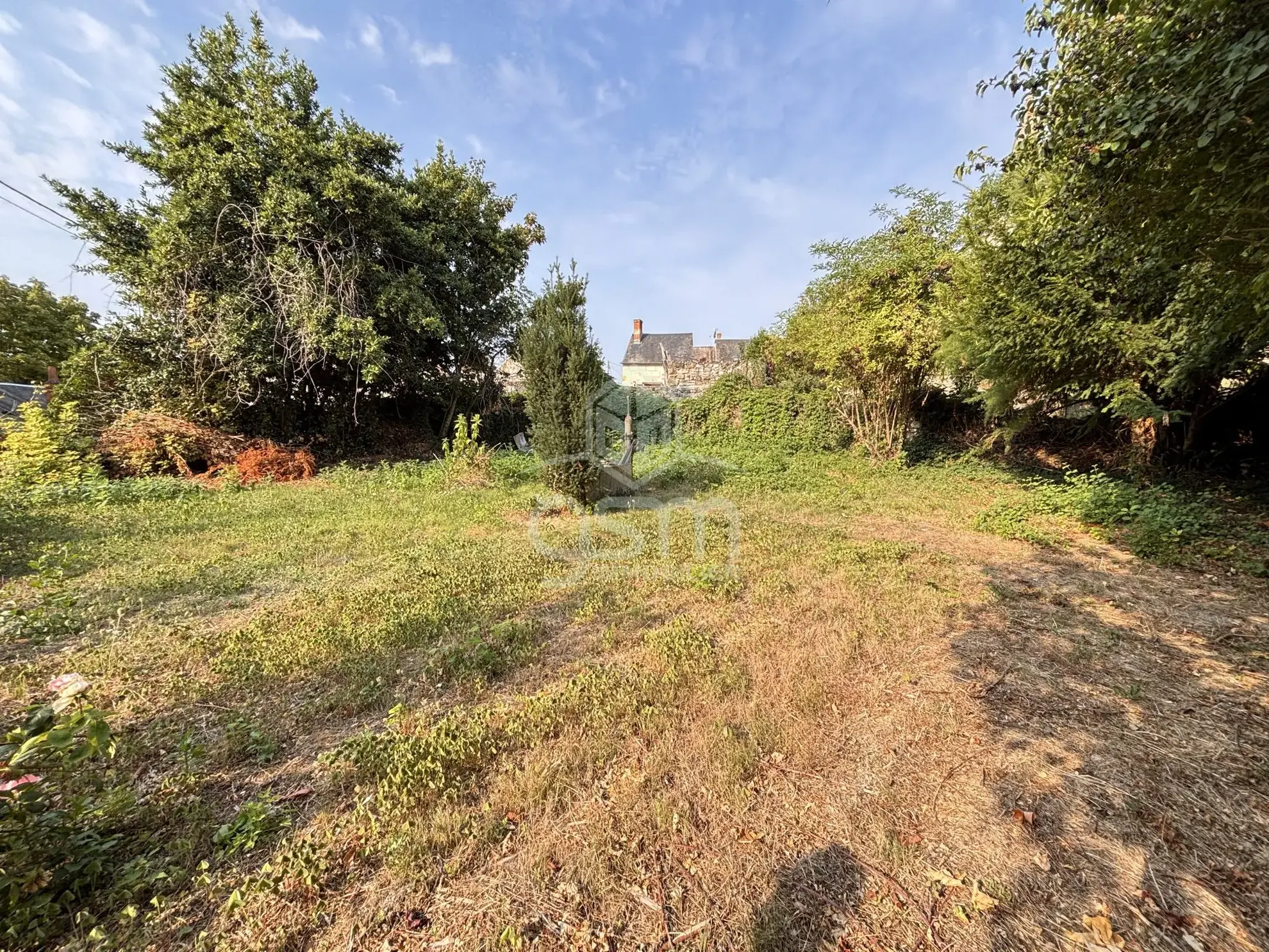 Terrain constructible à Sainte-Maure-de-Touraine de 337 m² idéal pour résidence ou investissement