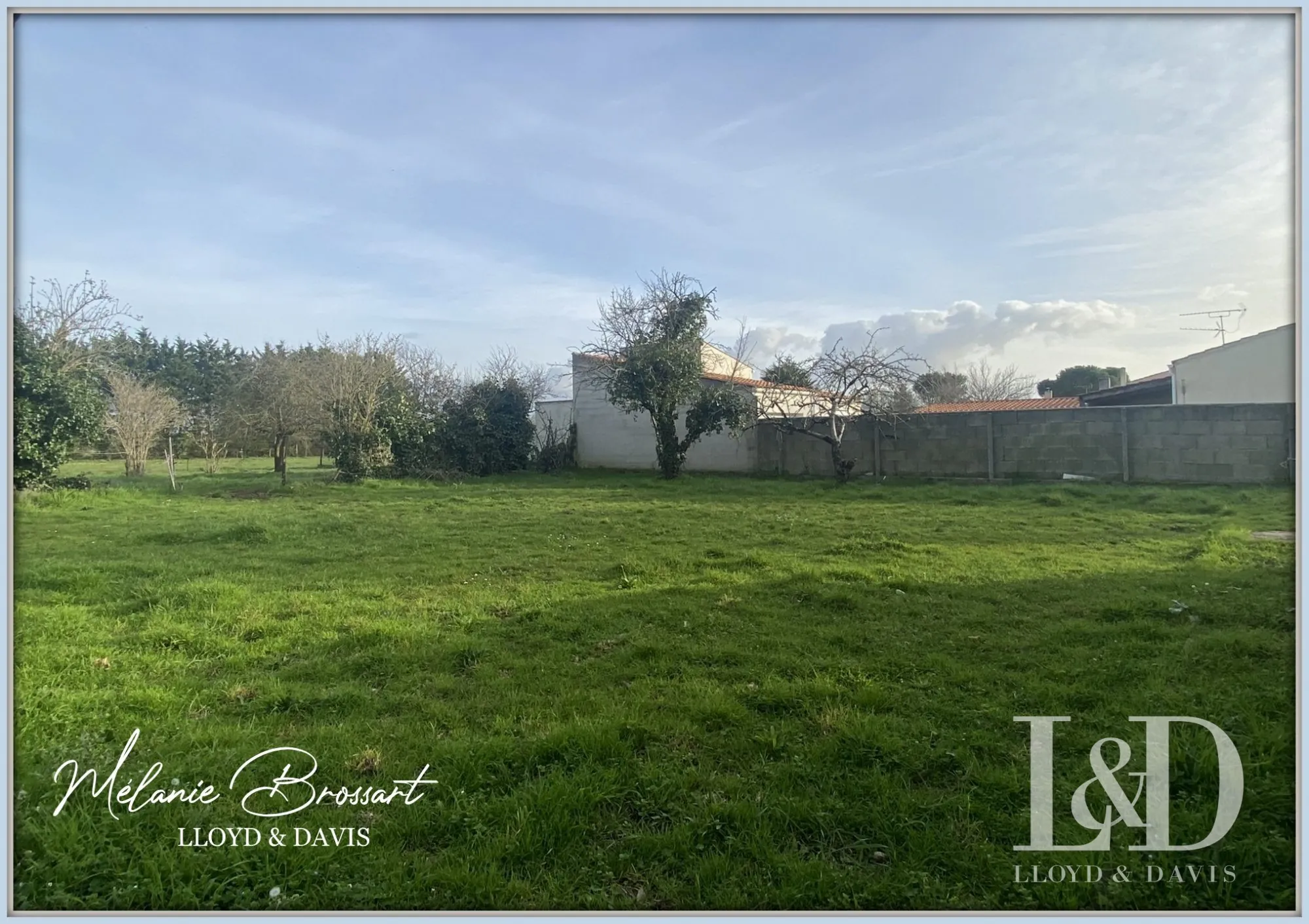 Terrain constructible de 516 m² à Saint-Ouen-d'Aunis, prêt à construire