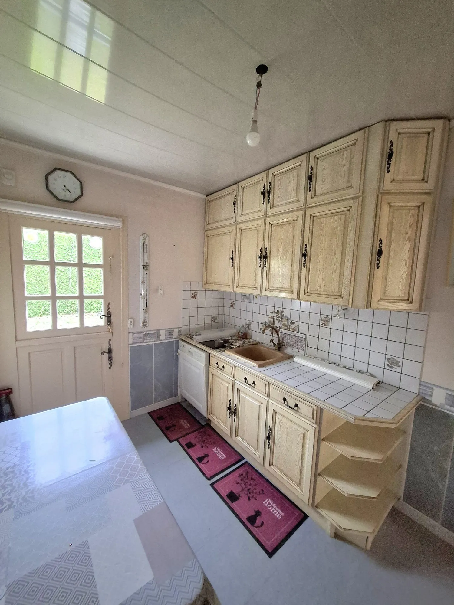 Maison à vendre à Mamers avec terrain arboré et sous-sol complet