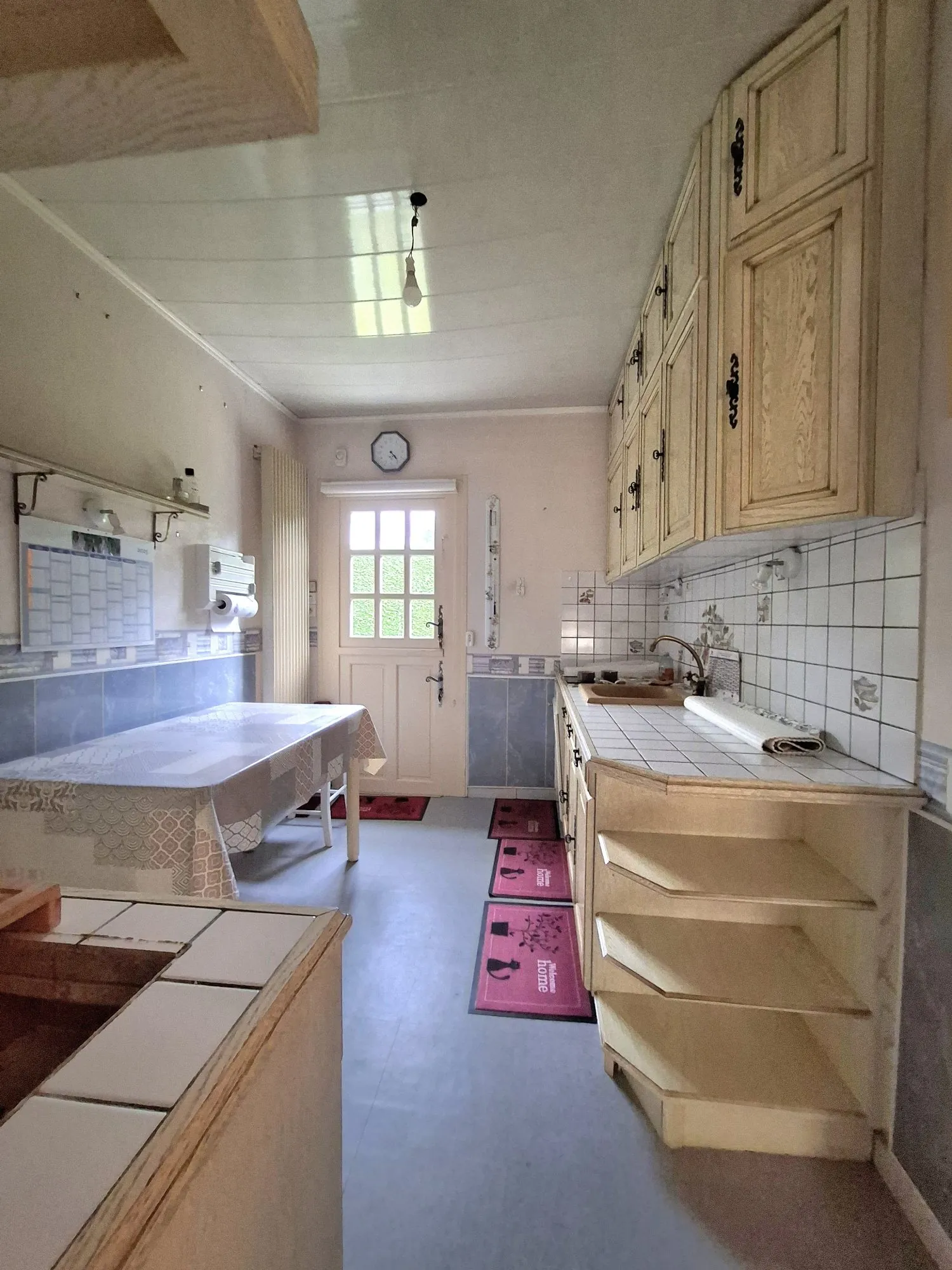 Maison à vendre à Mamers avec terrain arboré et sous-sol complet 