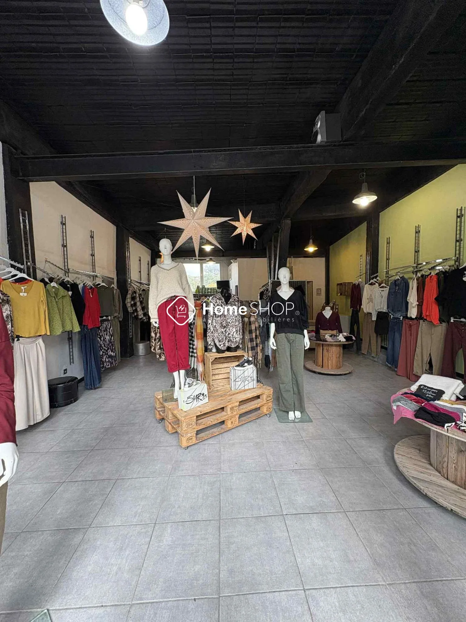 Fonds de commerce 100m² à vendre aux Pennes-Mirabeau, emplacement privilégié