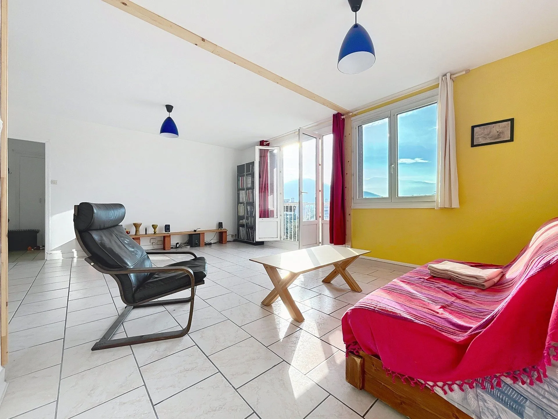 Appartement T3 lumineux avec vue sur Belledonne à Grenoble secteur MC2 