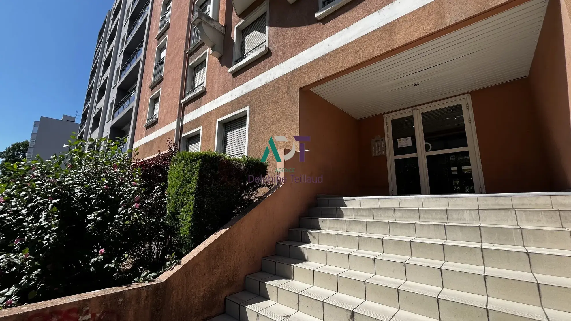 Studio avec terrasse à Grenoble, résidence calme et standing