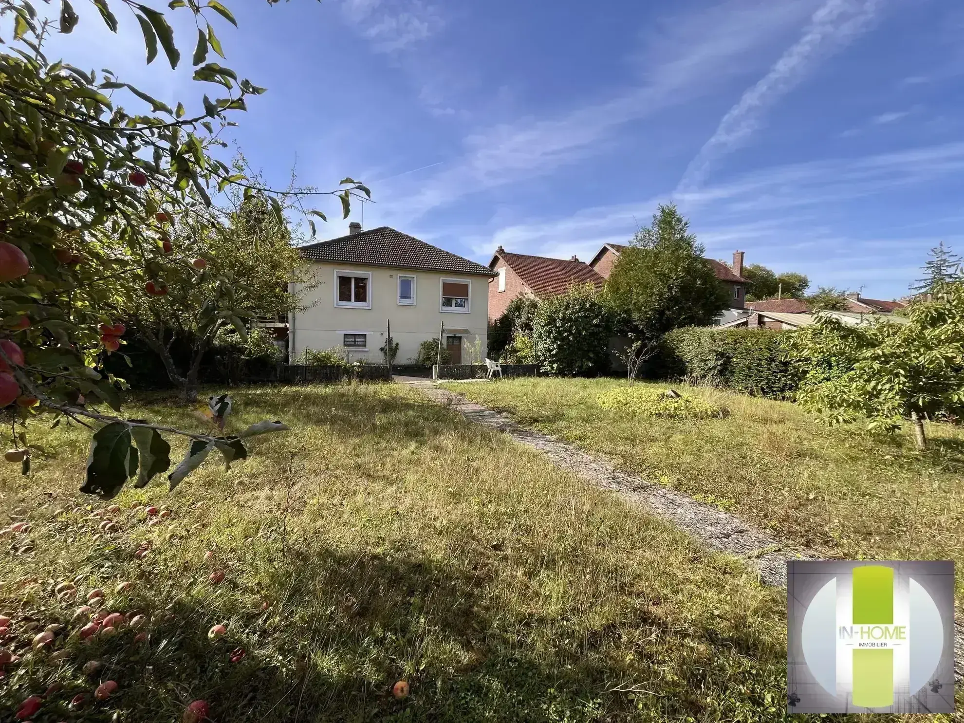 Maison individuelle lumineuse à Montdidier avec jardin, sous-sol et 2 chambres