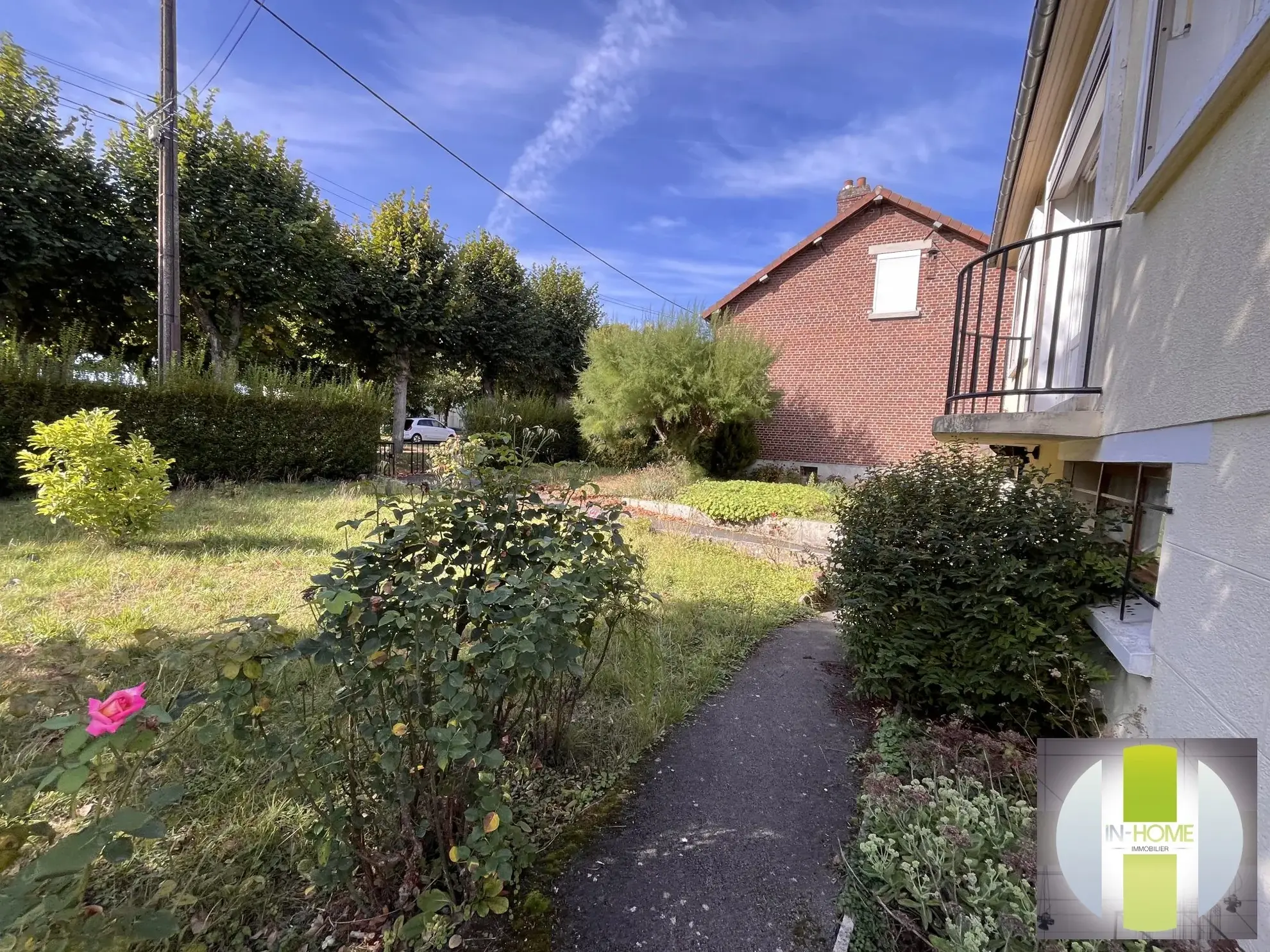 Maison individuelle lumineuse à Montdidier avec jardin, sous-sol et 2 chambres 