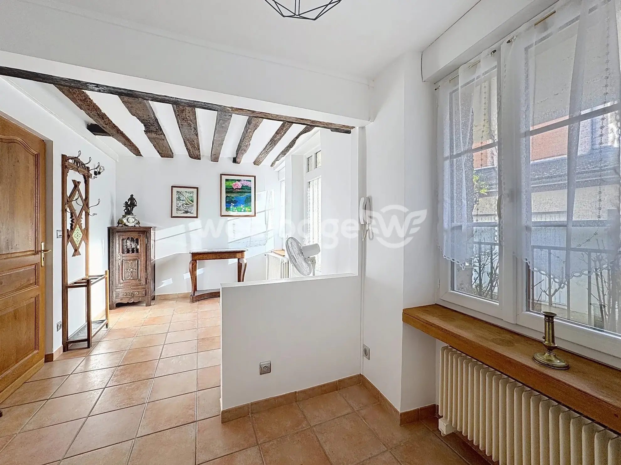 Local professionnel de 43 m² à vendre à Andrésy avec charme ancien 