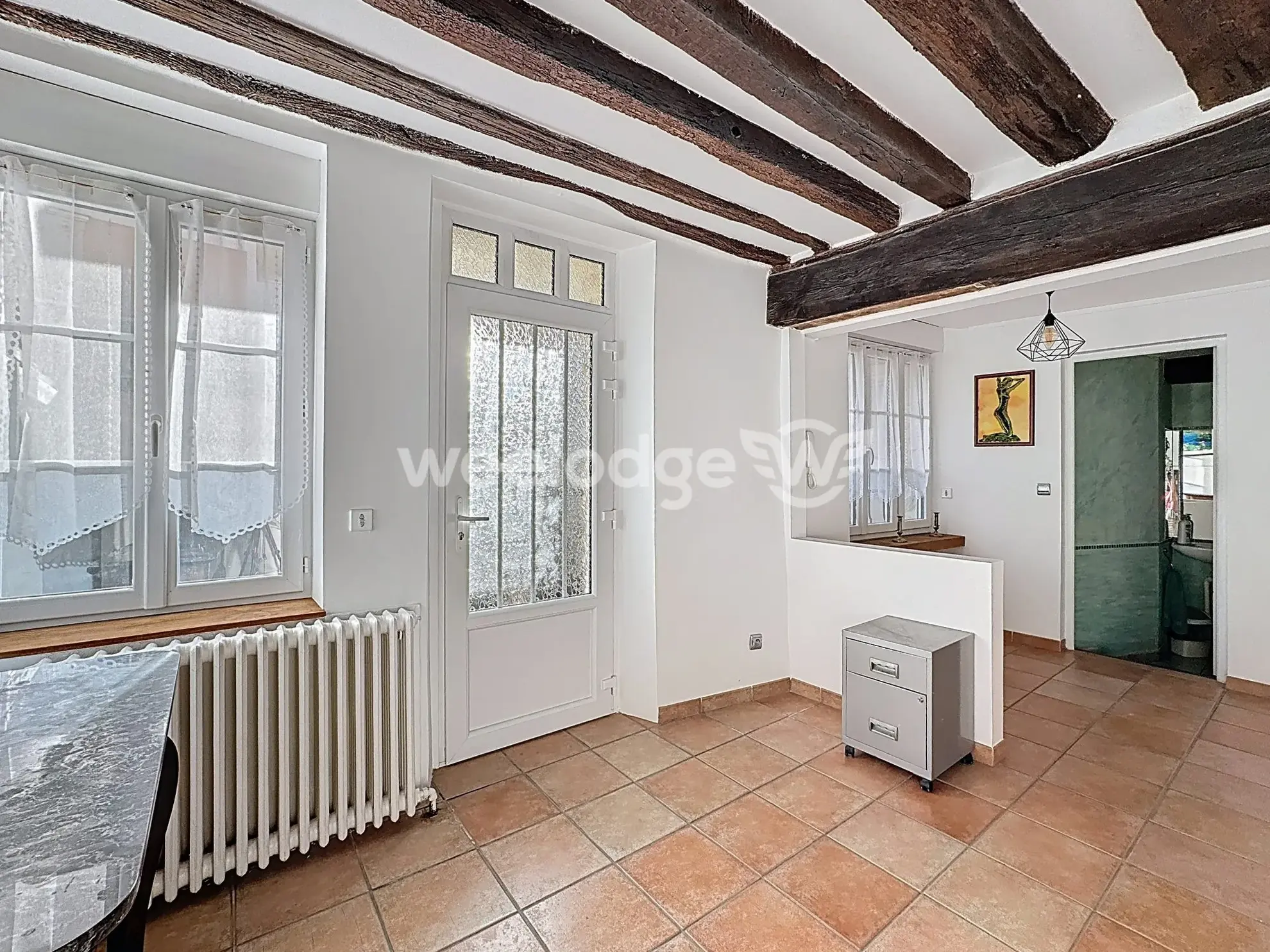 Local professionnel de 43 m² à vendre à Andrésy avec charme ancien 