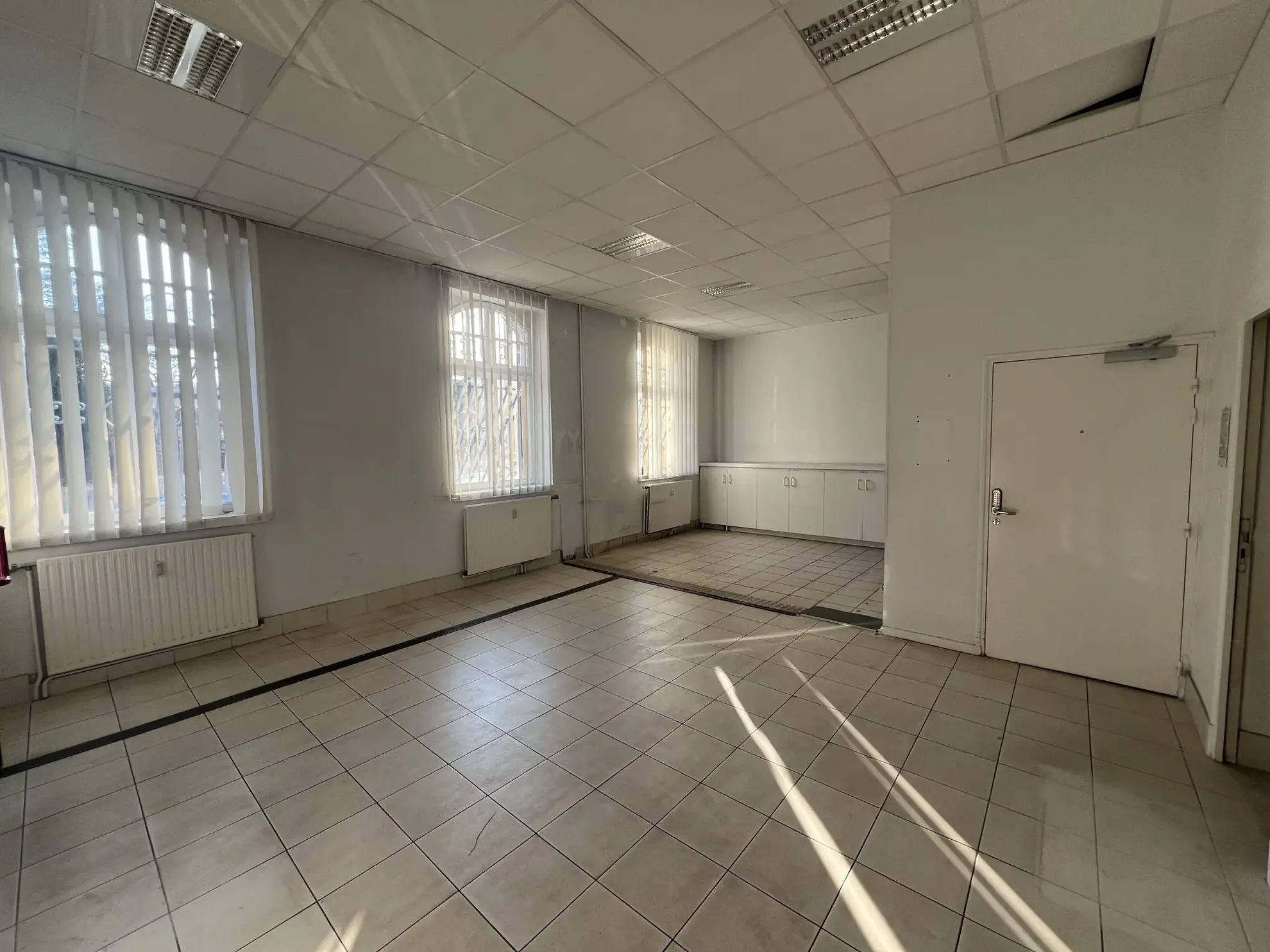 Local professionnel de 193 m² à vendre à Châtel-Saint-Germain - Opportunité d’investissement 